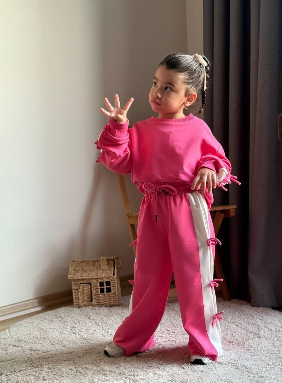 Fiyonk Detaylı Takım Koyu Pembe