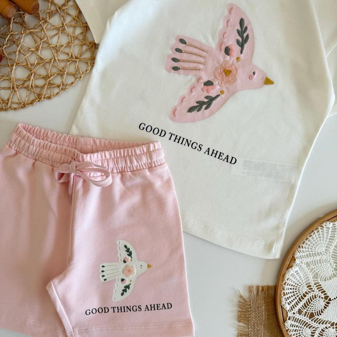 Kuş Desenli Şortlu Takım Pembe