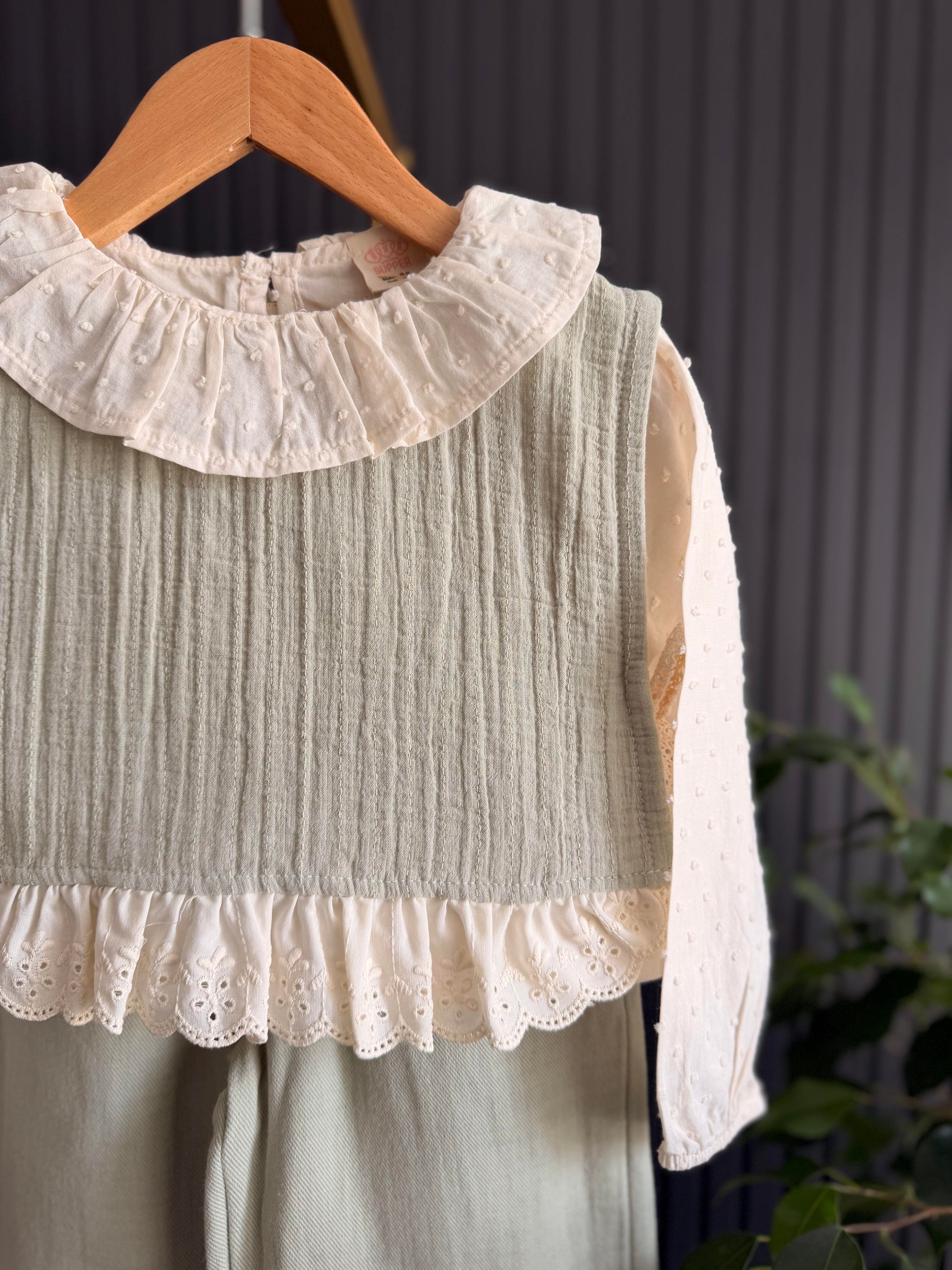 Mint Yeşili Fisto Detaylı Takım