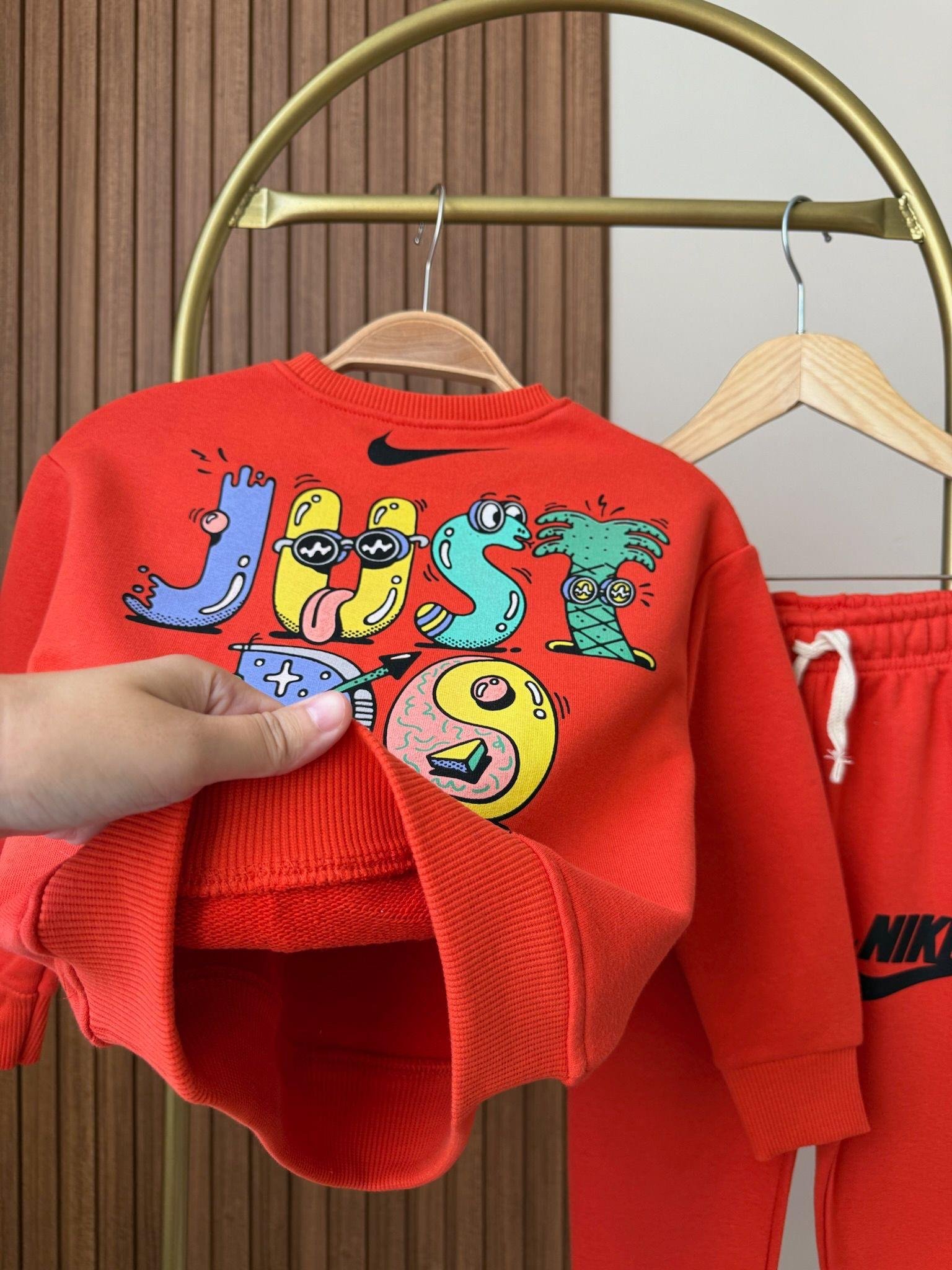 Nike Air Jordan Takım Kırmızı