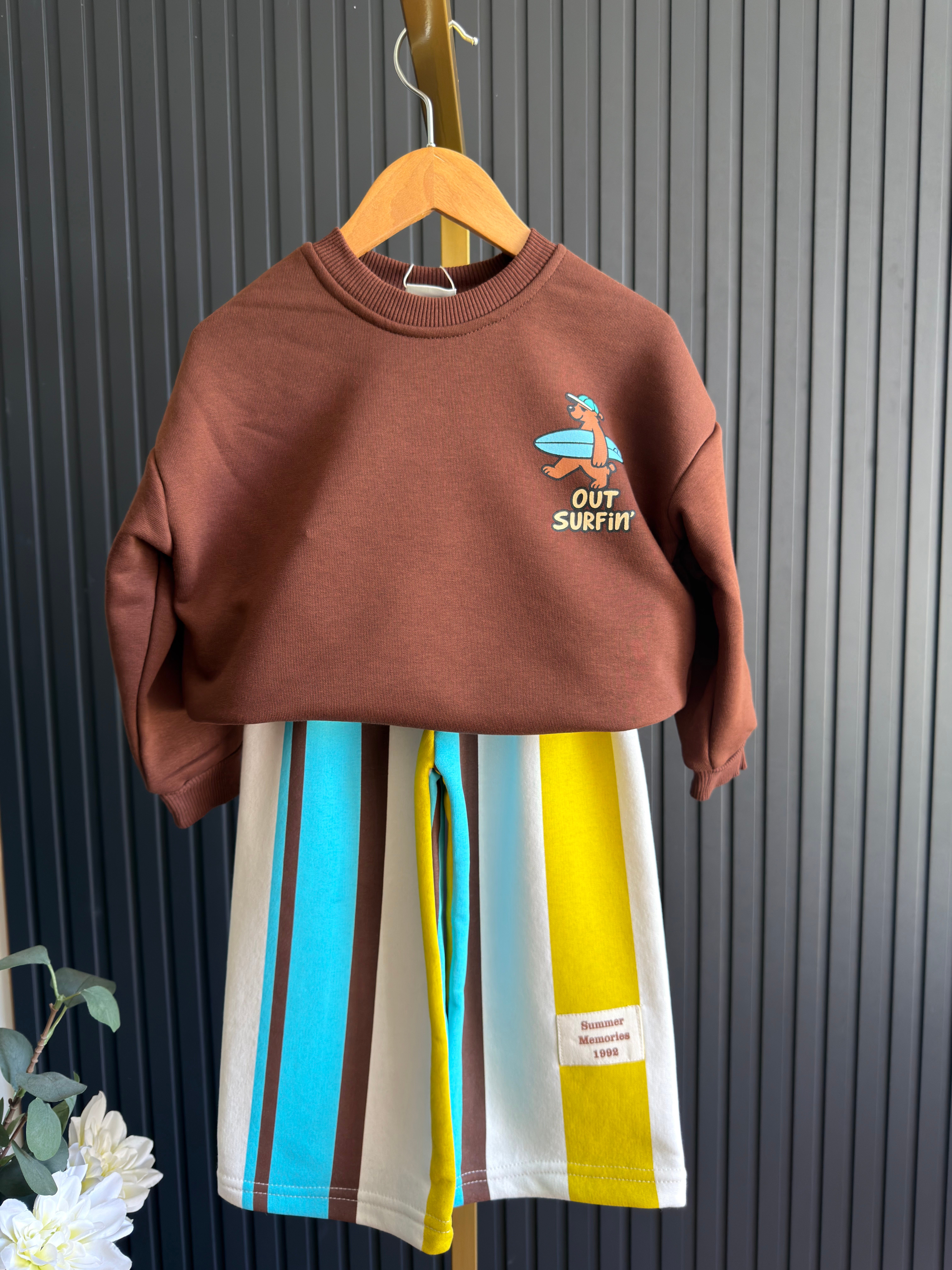 Renkli Çizgili Kahve Surf Takım