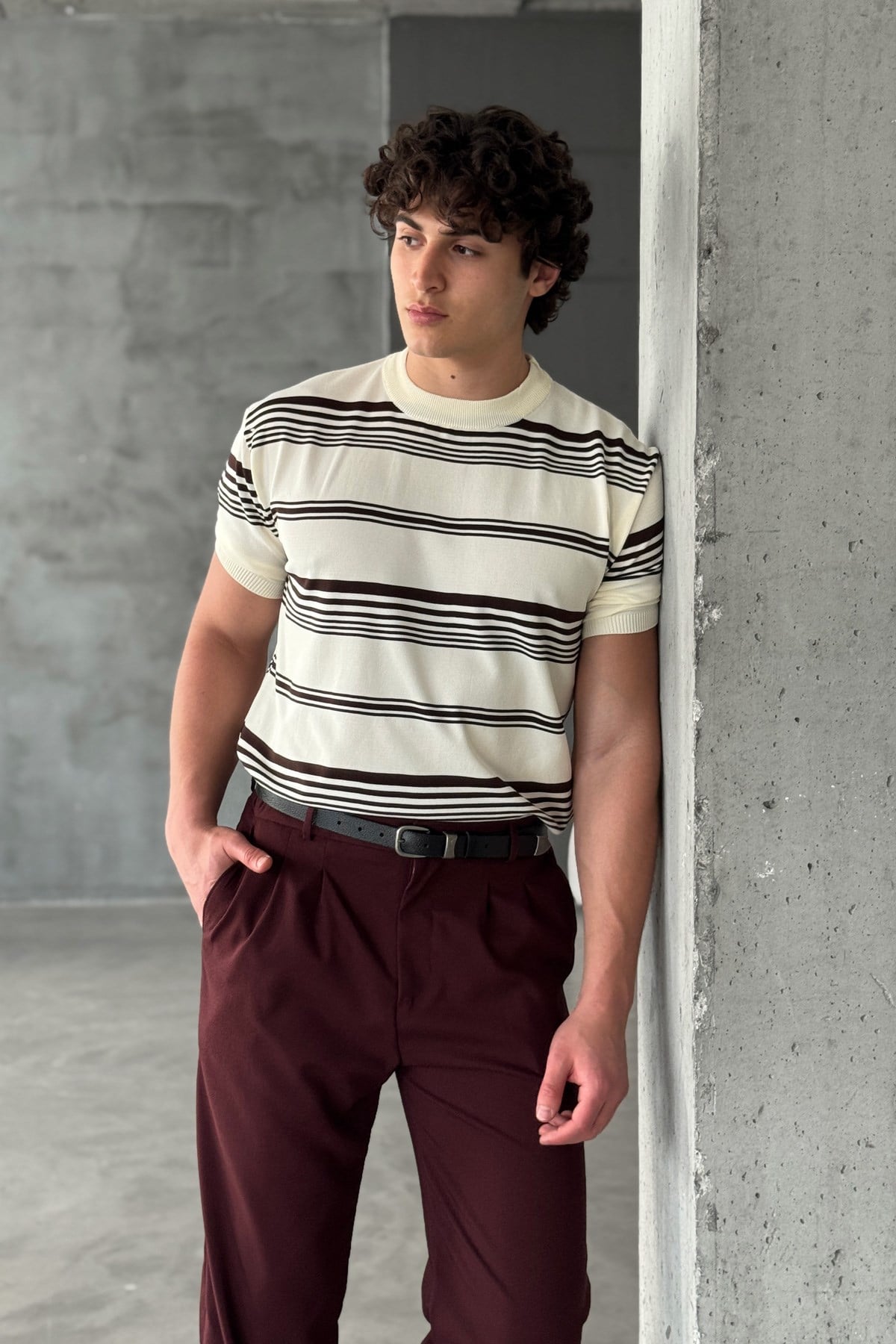 Erkek Bisiklet Yaka Oversize Çizgili Triko T-shirt Ekru