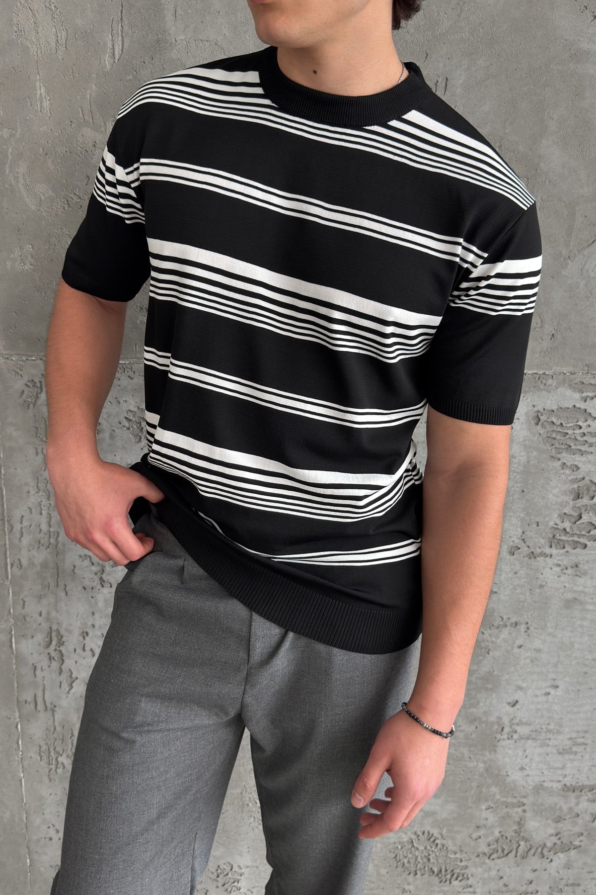 Erkek Bisiklet Yaka Oversize Çizgili Triko T-shirt Siyah