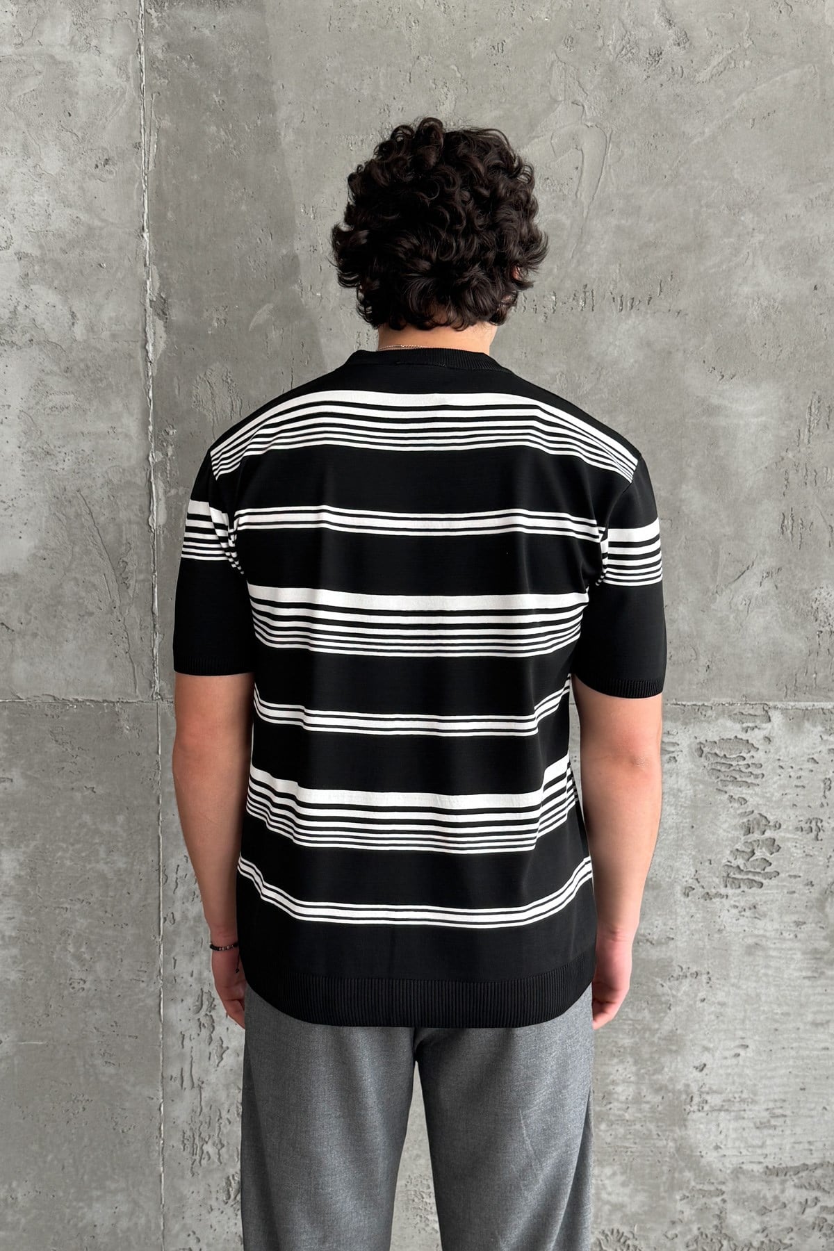 Erkek Bisiklet Yaka Oversize Çizgili Triko T-shirt Siyah