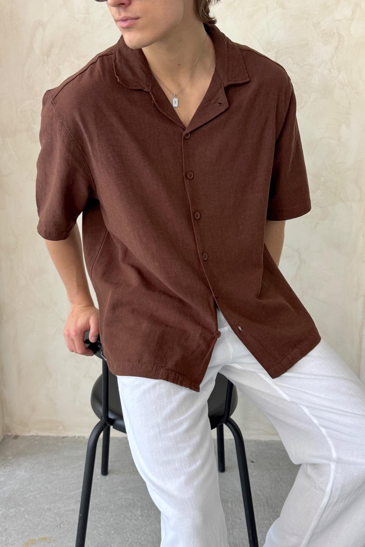 Erkek Oversize Apaş Yaka Kısa Kollu Keten Gömlek Kahverengi