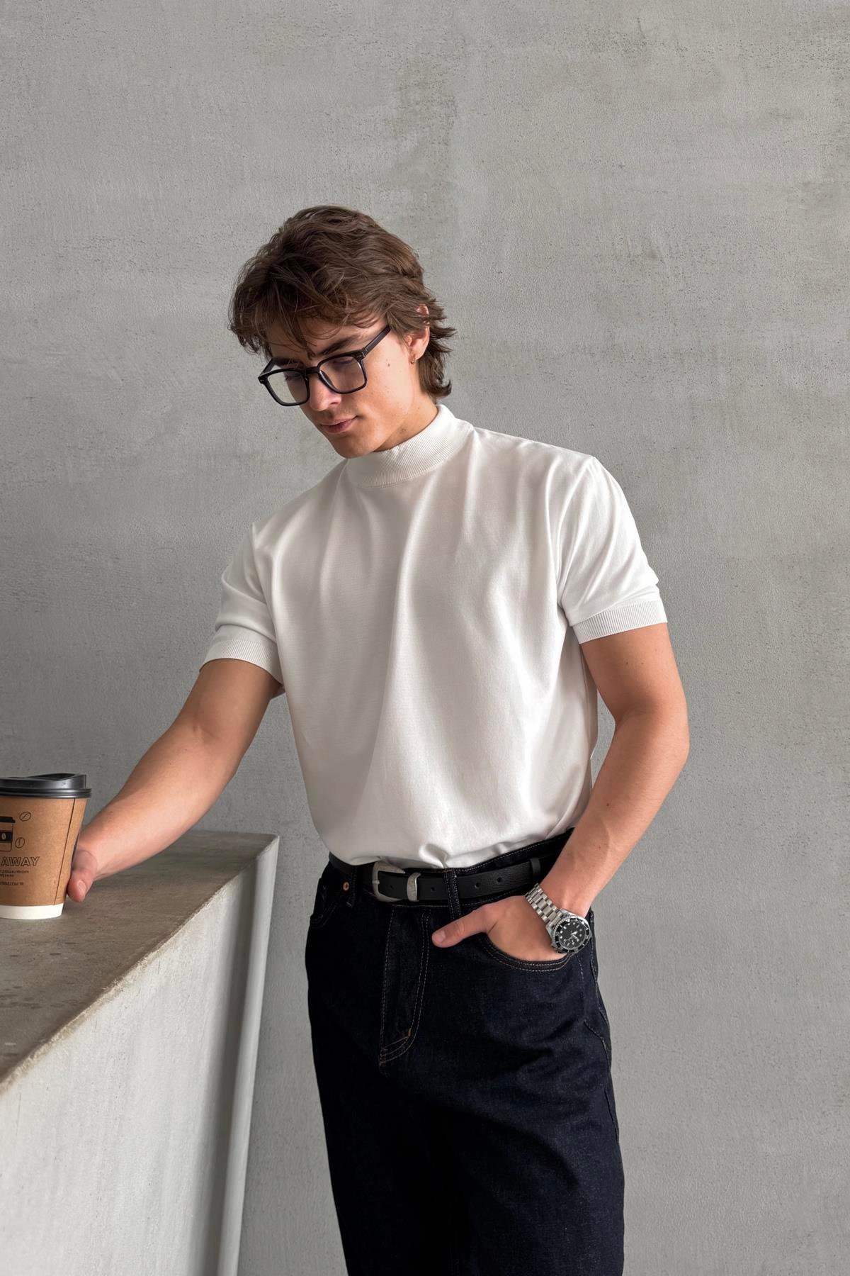 Erkek Oversize Yarım Balıkçı Triko T-shirt Beyaz