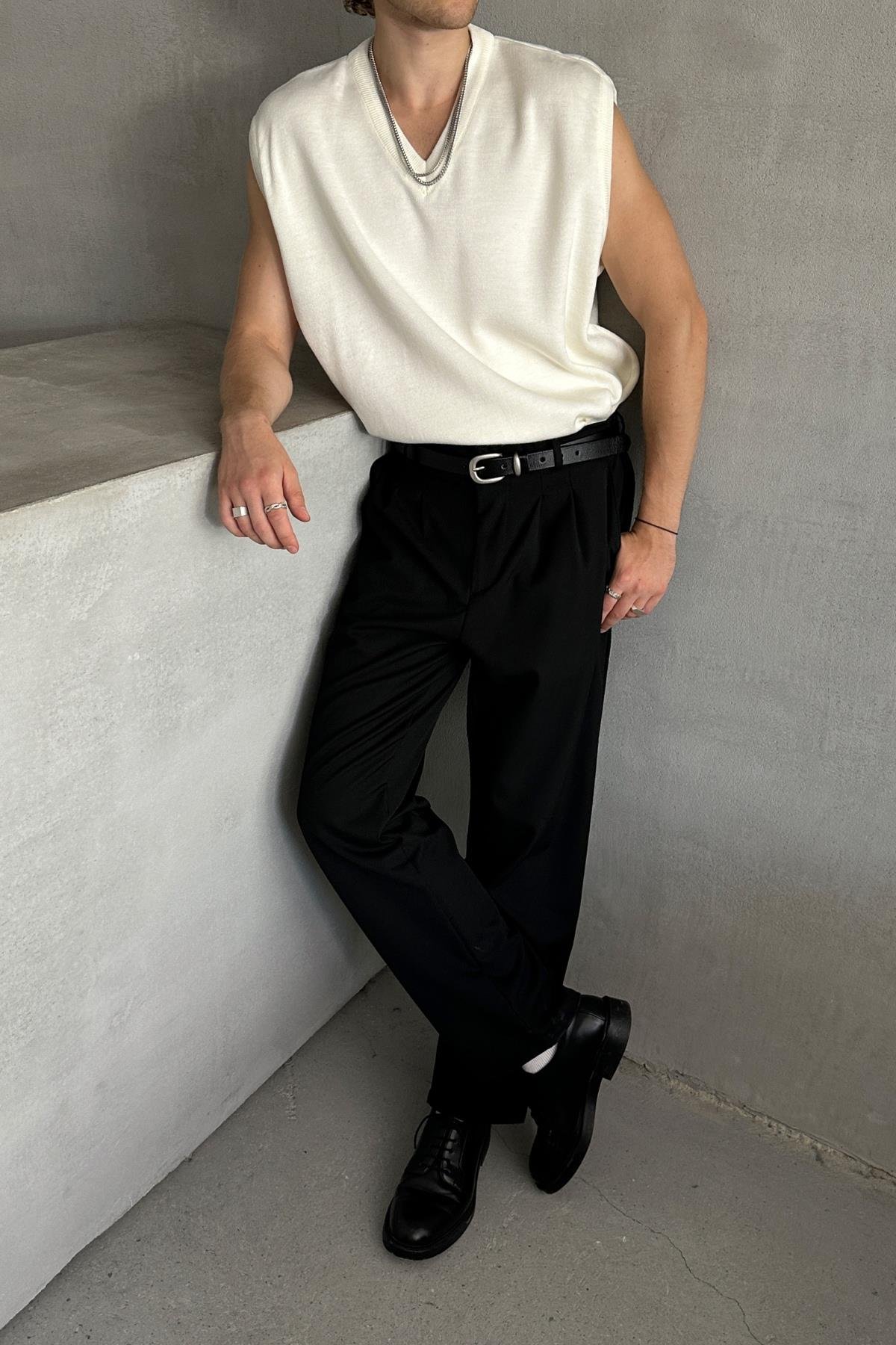 Erkek V Yaka Oversize Süveter Ekru
