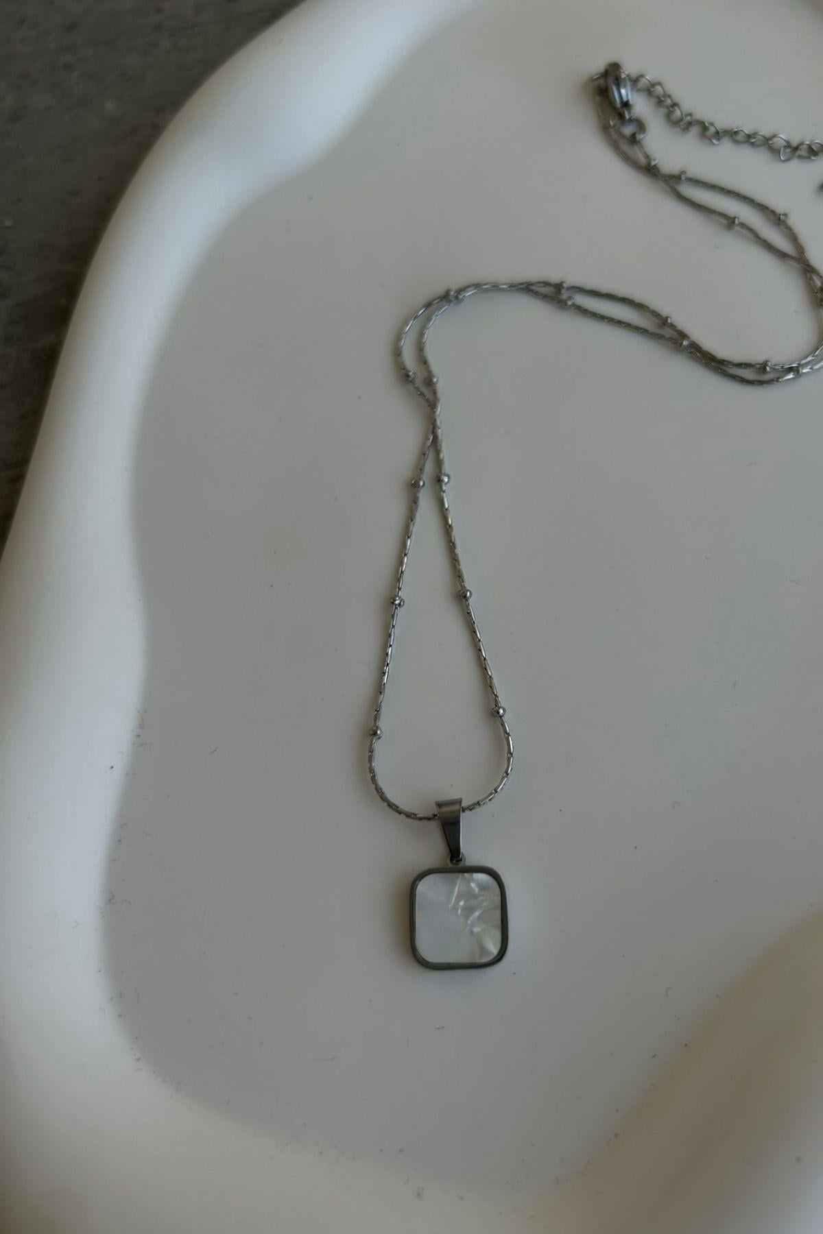 Minimal Kare Erkek Kolye GUMUS
