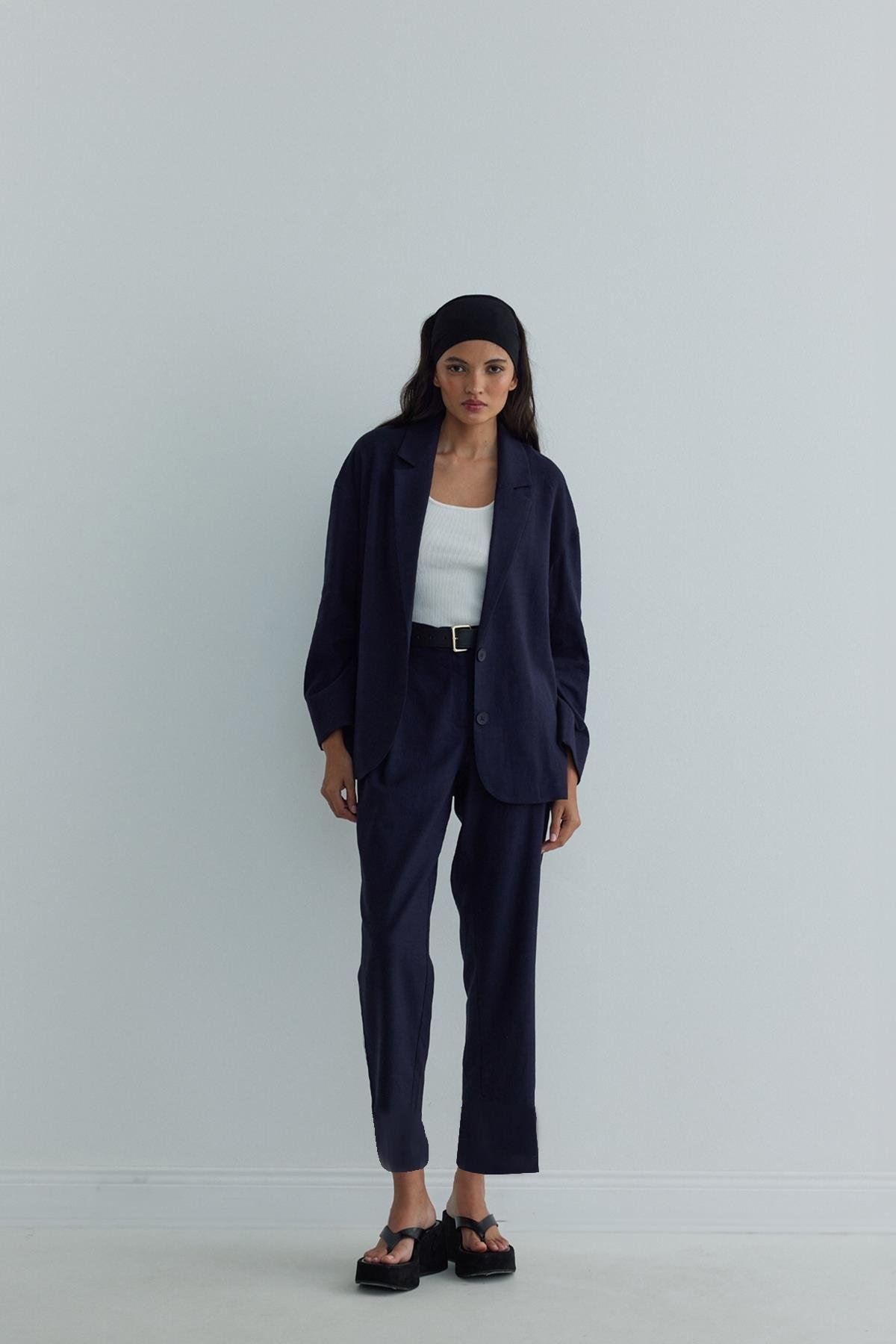 Isla Linen Trousers With Dart Detail