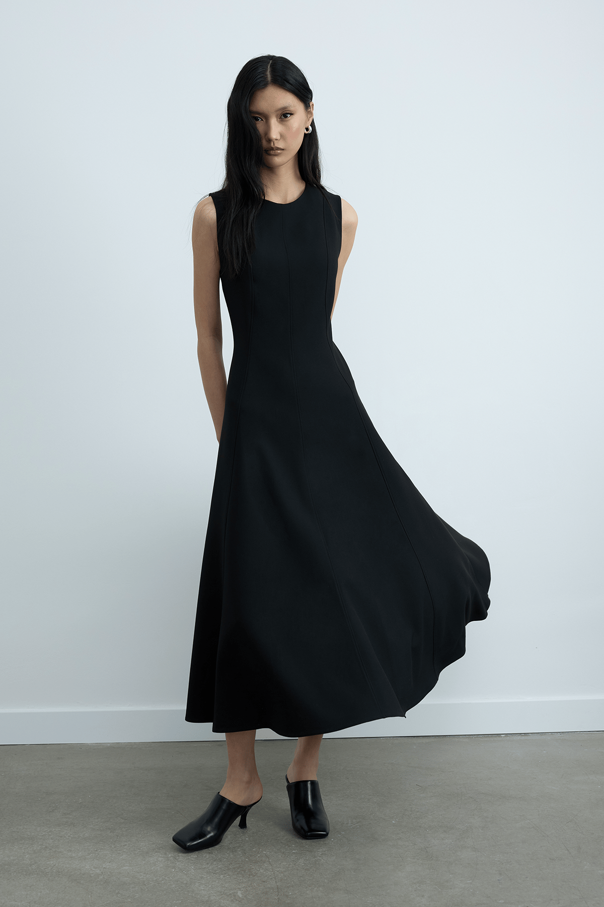 Siyah Sarah Kloş Elbise
