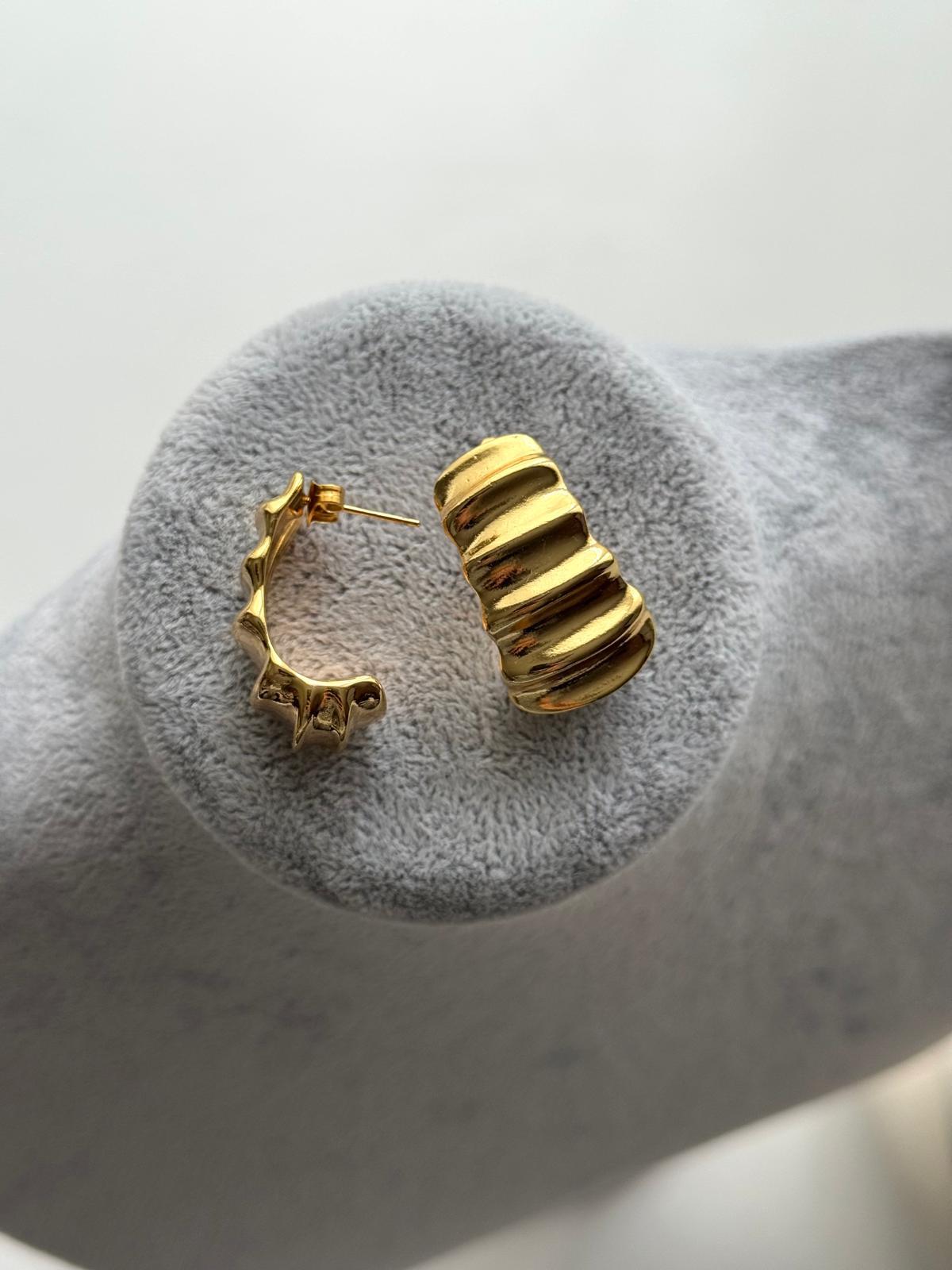 ÇELİK TIRTIKLI GOLD KÜPE