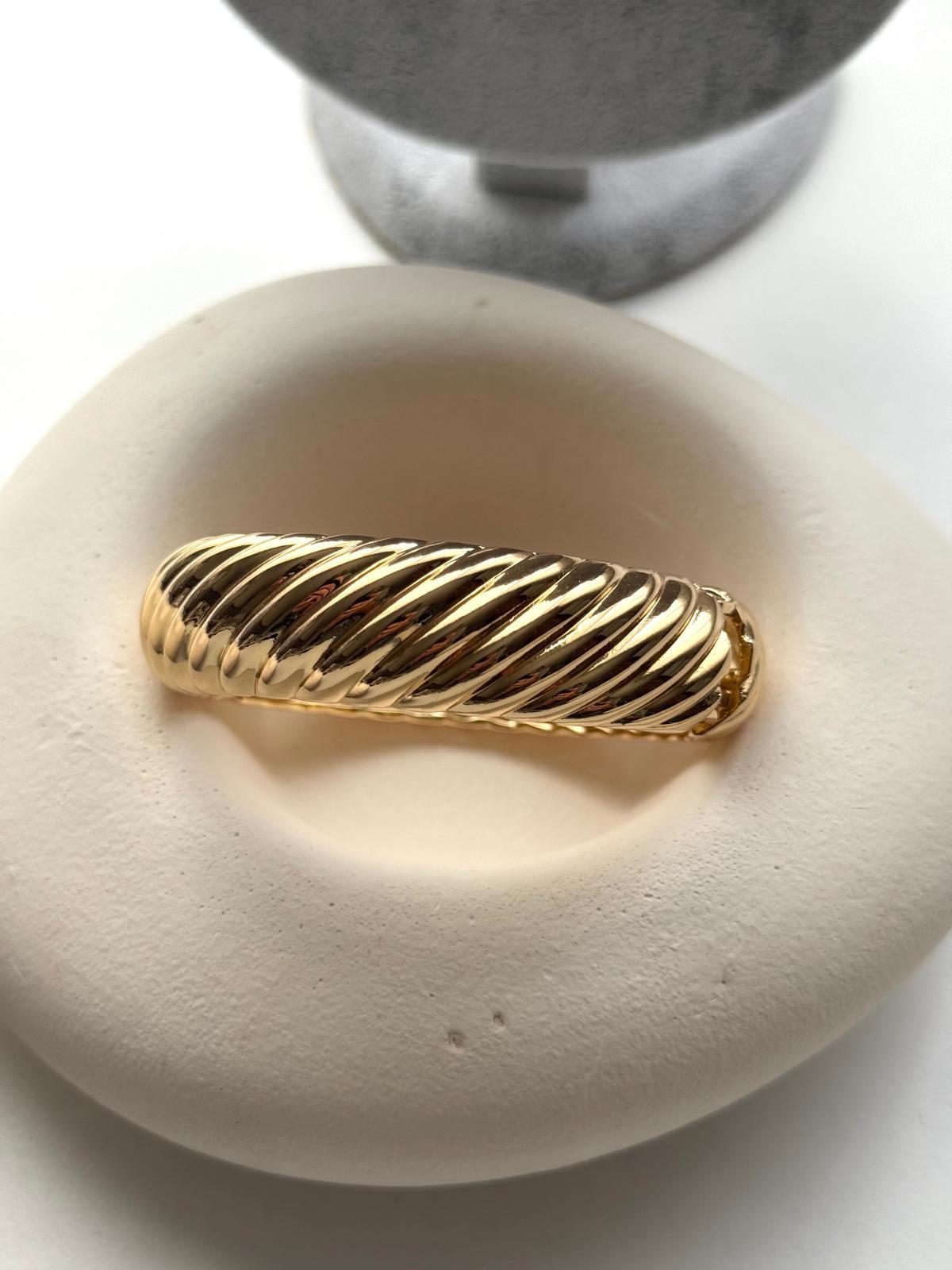 GOLD TIRTIKLI KELEPÇE