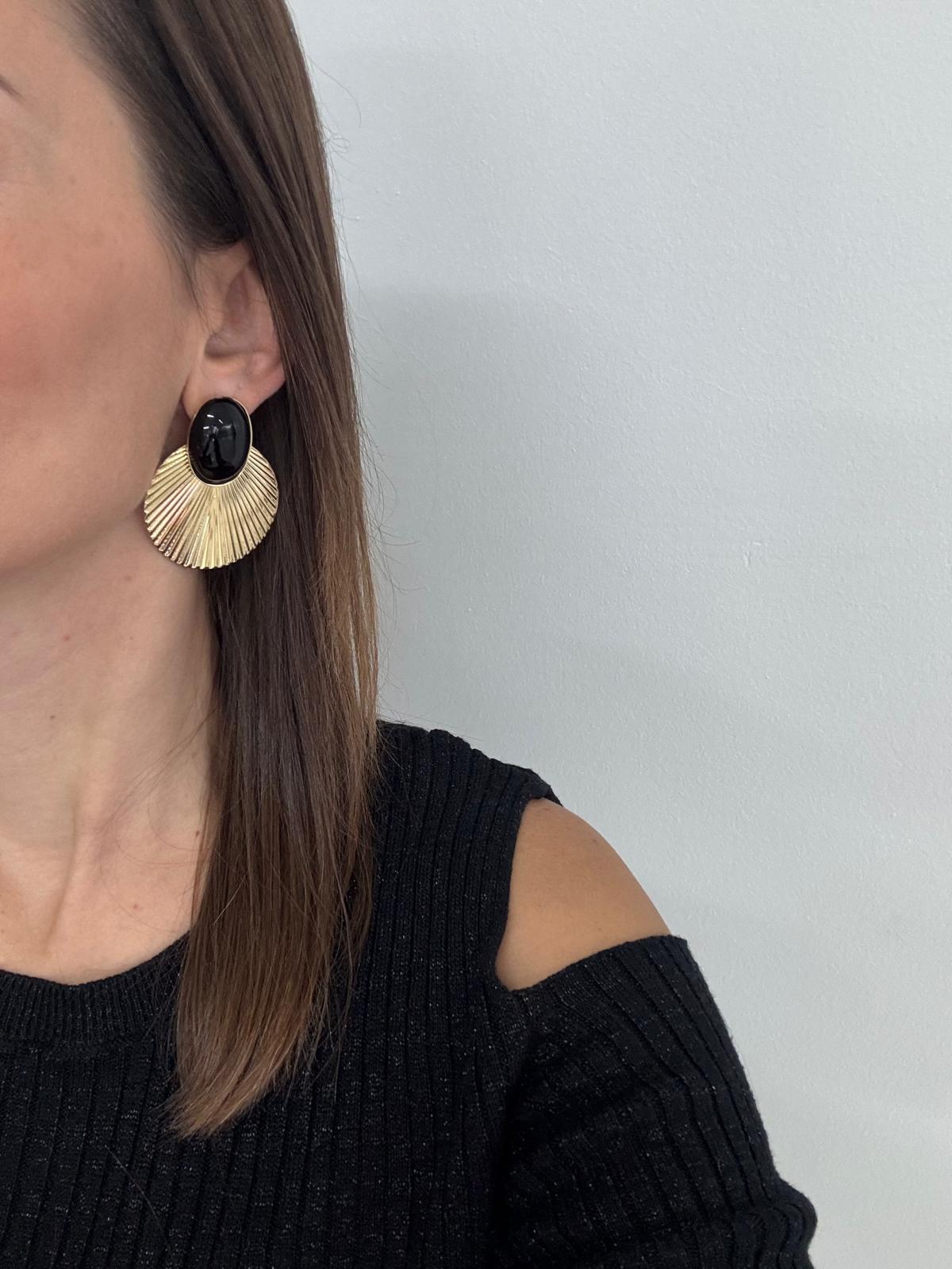 LUVİ GOLD BLACK KÜPE