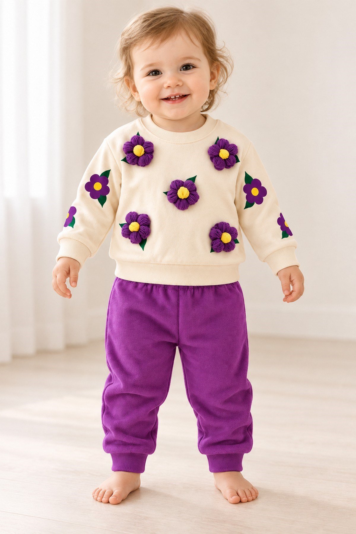 3 Boyutlu Çiçek Aplikeli Kız Bebek Sweatshirt ve Eşofman Altı 2'li Mevsimlik Takım 6-9-12-18aylık