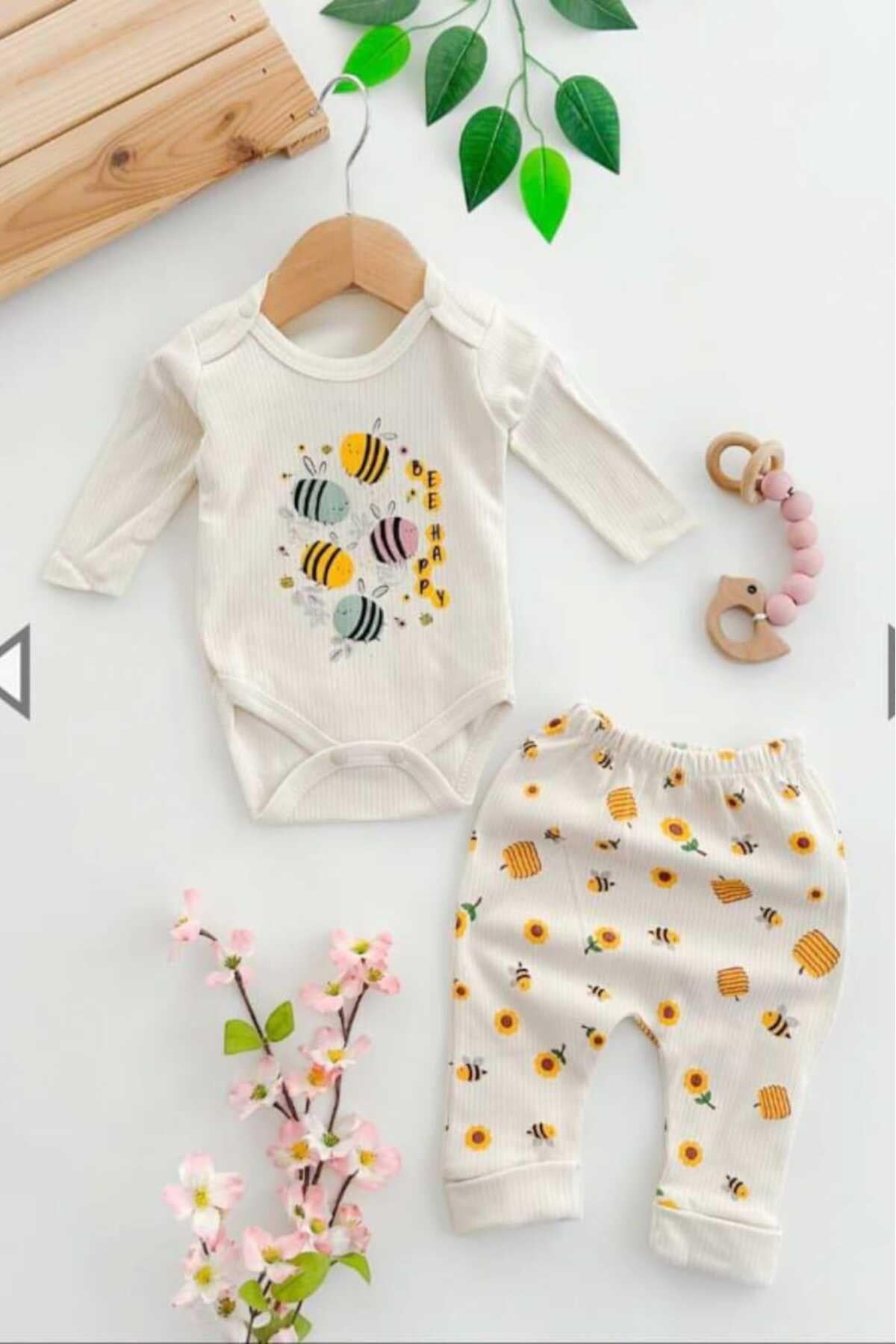 Arı Baskılı Fitilli Kumaş Alttan Çıtçıtlı Badili Kız Bebek Takımı %100pamuk 2li Alt Üst 0-3-6-9aylık