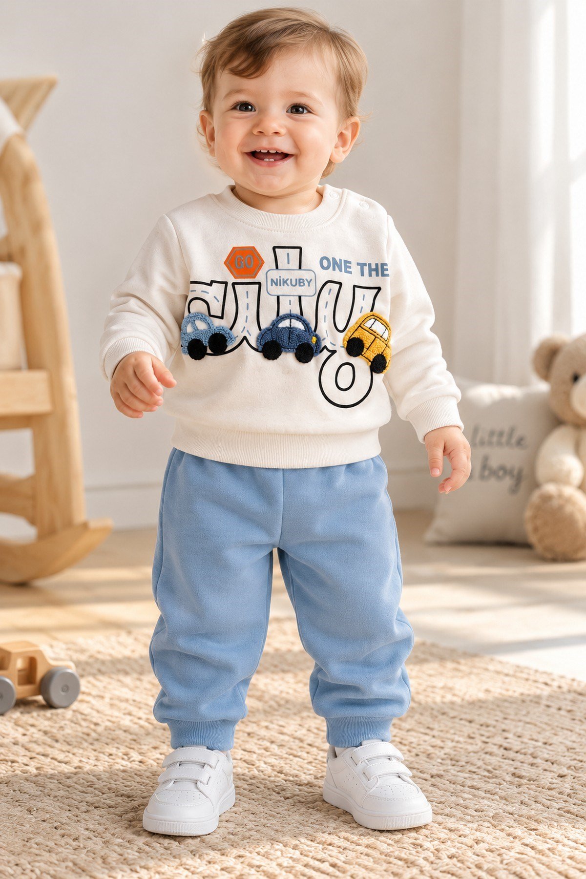 Erkek Bebek 3D Araba Aplikeli Sweatshirt Mevsimlik Alt Üst 2'li Takım 3-6-9-12aylık