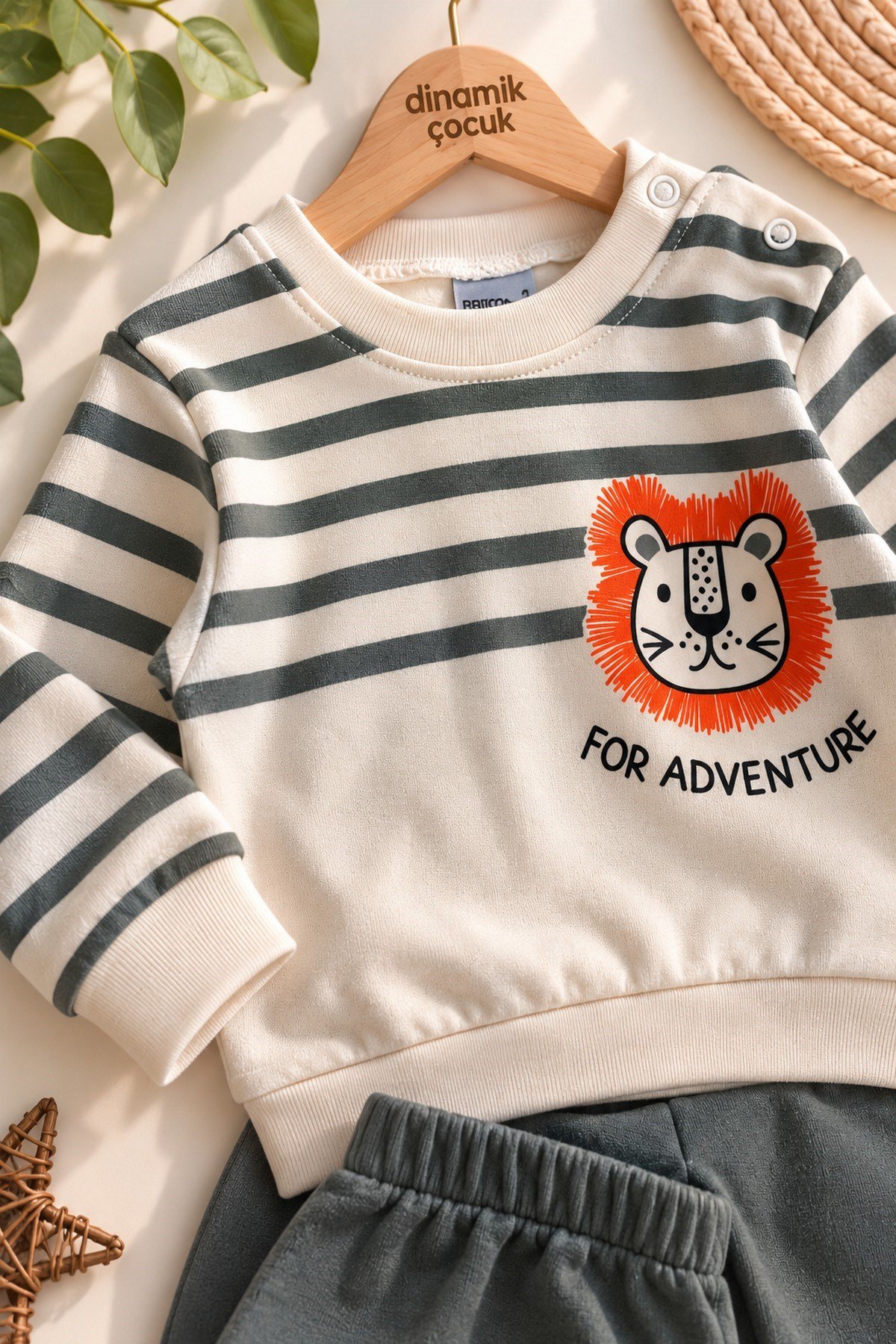 Erkek Bebek Çizgili Aslan Baskılı Sweatshirt Eşofman Alt Üst 2'li Takım 3-6-9-12aylık