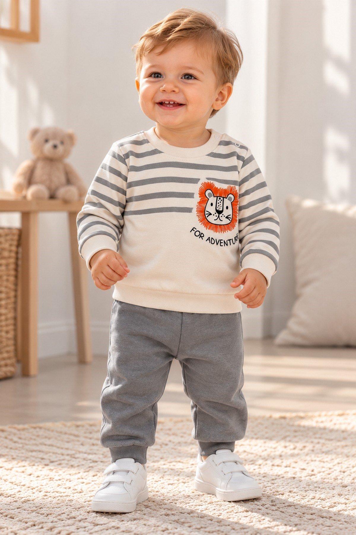 Erkek Bebek Çizgili Aslan Baskılı Sweatshirt Eşofman Alt Üst 2'li Takım 3-6-9-12aylık