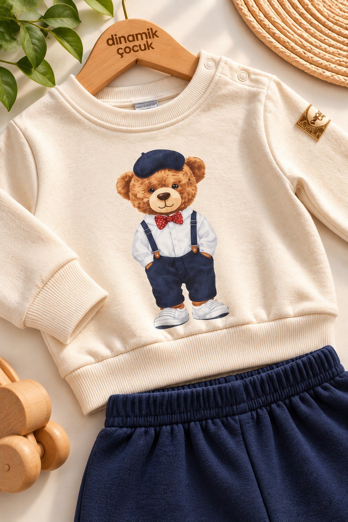 Erkek Bebek Papyonlu Tarz Ayıcık Baskılı Omuzdan Çıtçıtlı Sweatshirt Eşofman 2'li Alt Üst Takım 3-6-9-12ay