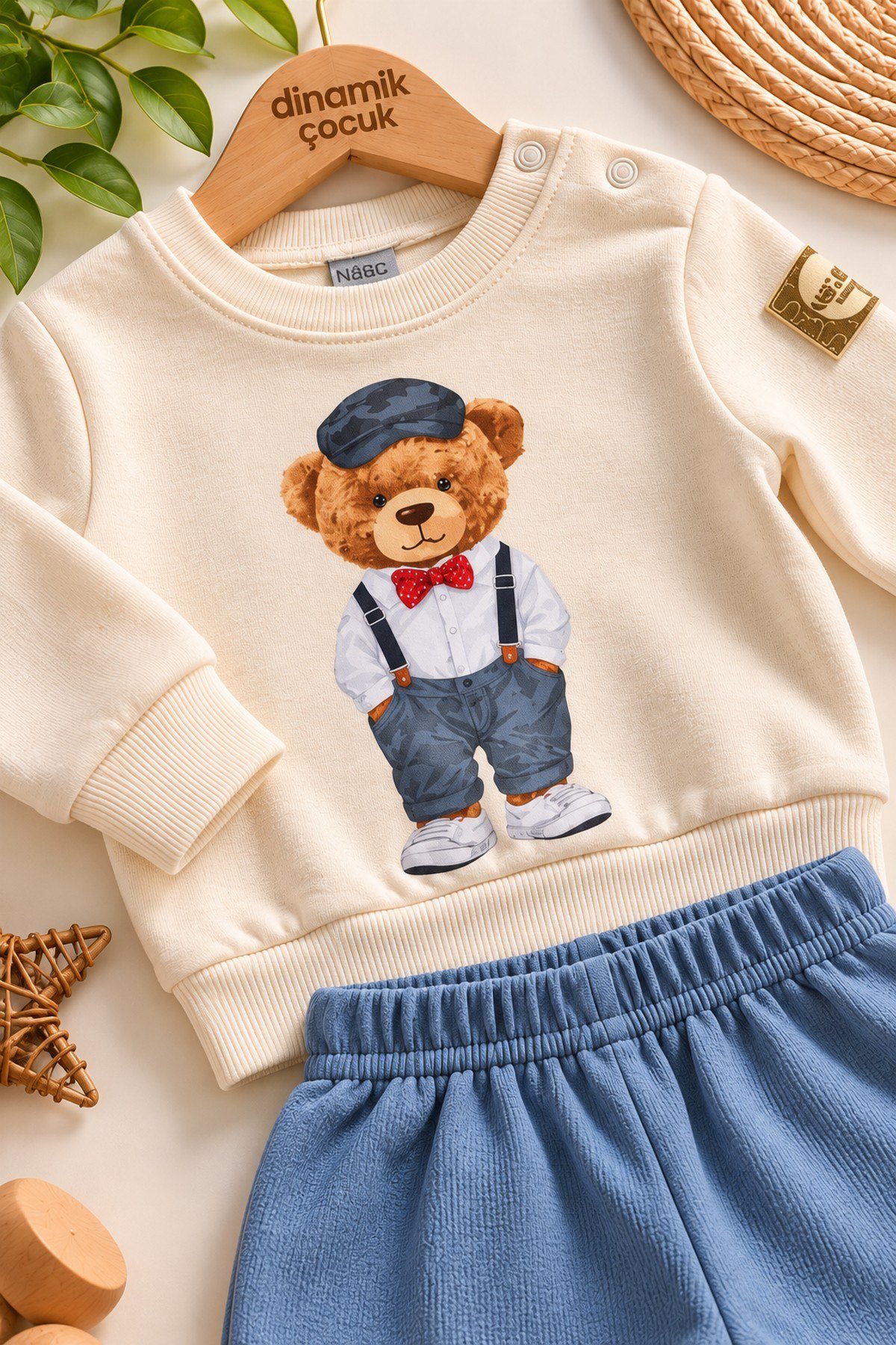 Erkek Bebek Papyonlu Tarz Ayıcık Baskılı Omuzdan Çıtçıtlı Sweatshirt Eşofman 2'li Alt Üst Takım 3-6-9-12ay