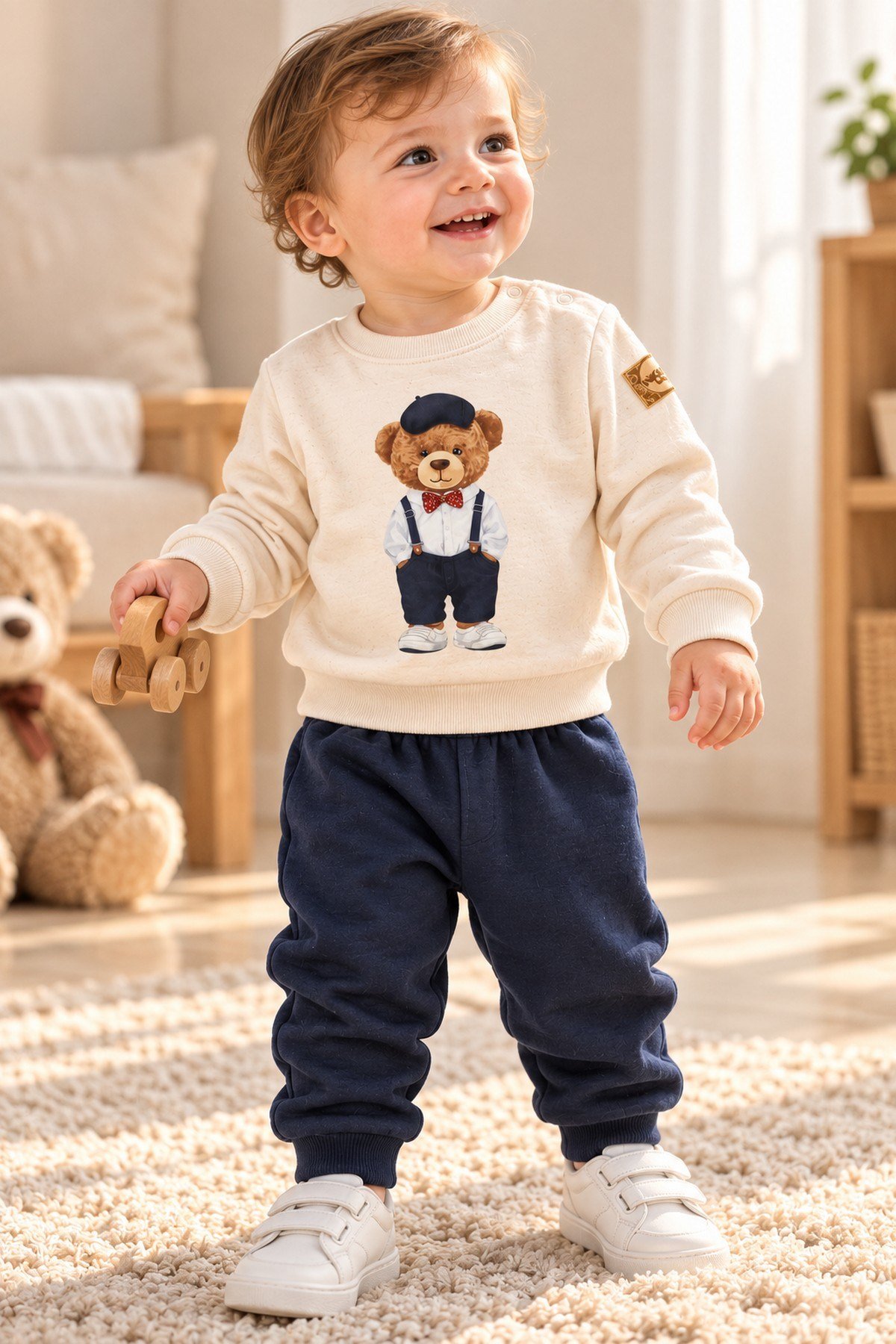 Erkek Bebek Papyonlu Tarz Ayıcık Baskılı Omuzdan Çıtçıtlı Sweatshirt Eşofman 2'li Alt Üst Takım 3-6-9-12ay