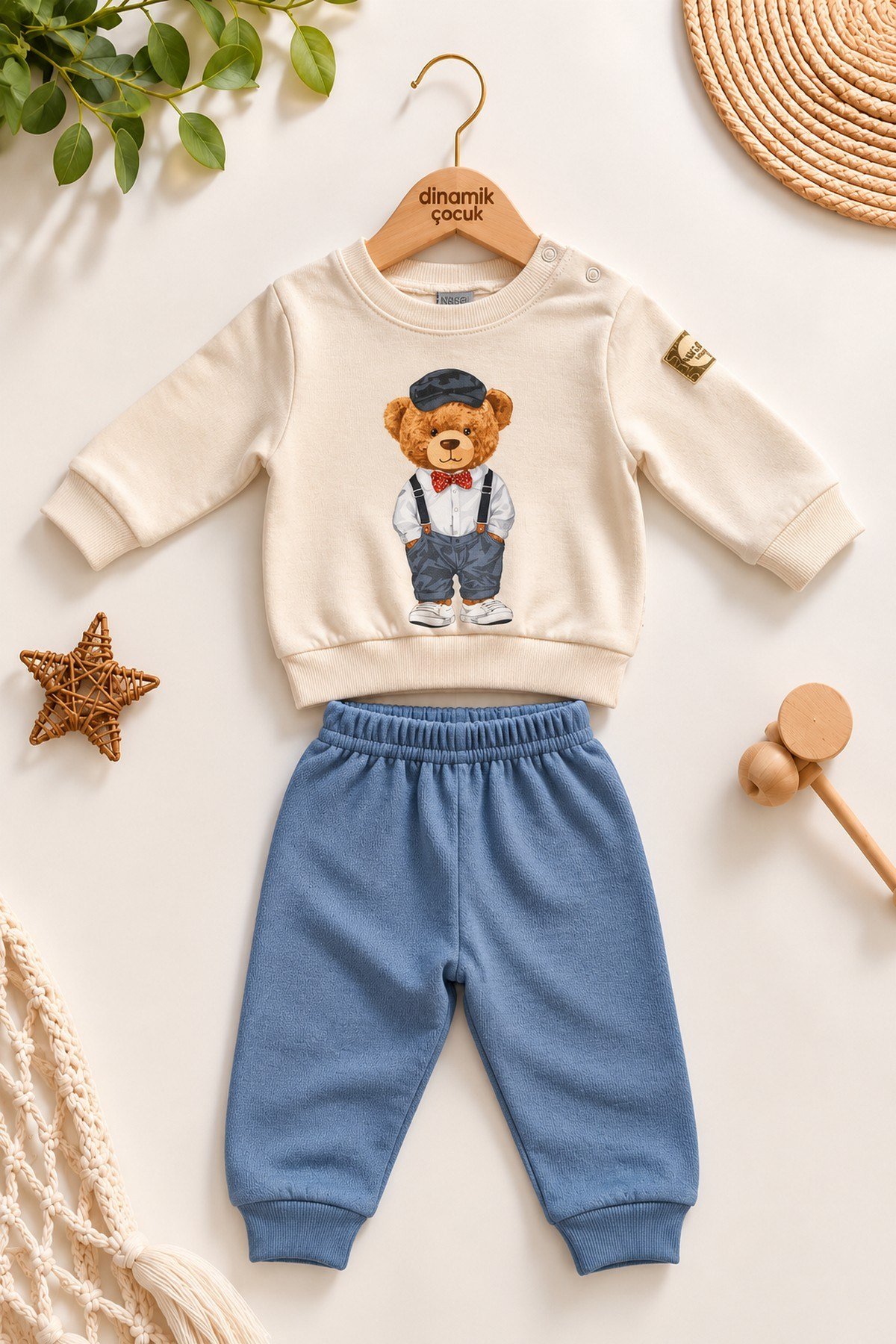 Erkek Bebek Papyonlu Tarz Ayıcık Baskılı Omuzdan Çıtçıtlı Sweatshirt Eşofman 2'li Alt Üst Takım 3-6-9-12ay