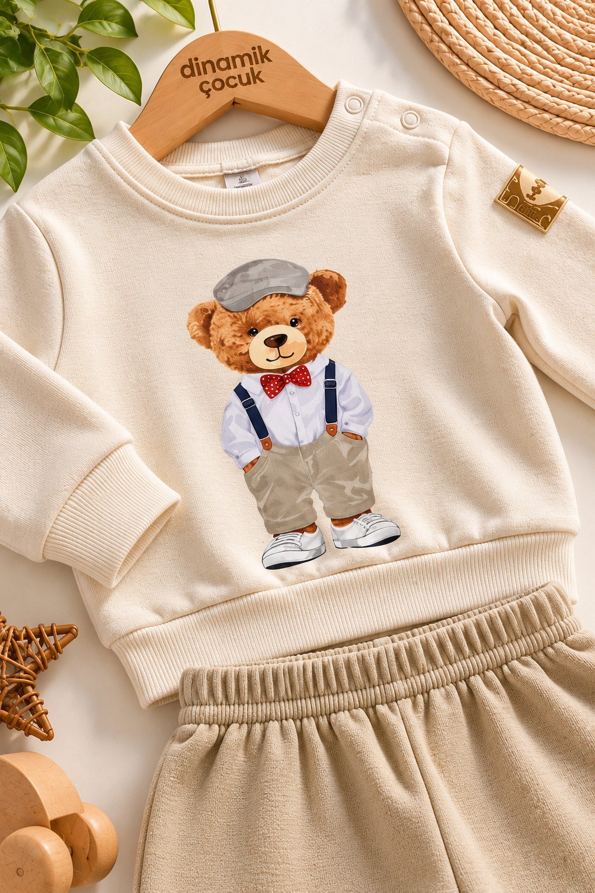 Erkek Bebek Papyonlu Tarz Ayıcık Baskılı Omuzdan Çıtçıtlı Sweatshirt Eşofman 2'li Alt Üst Takım 3-6-9-12ay