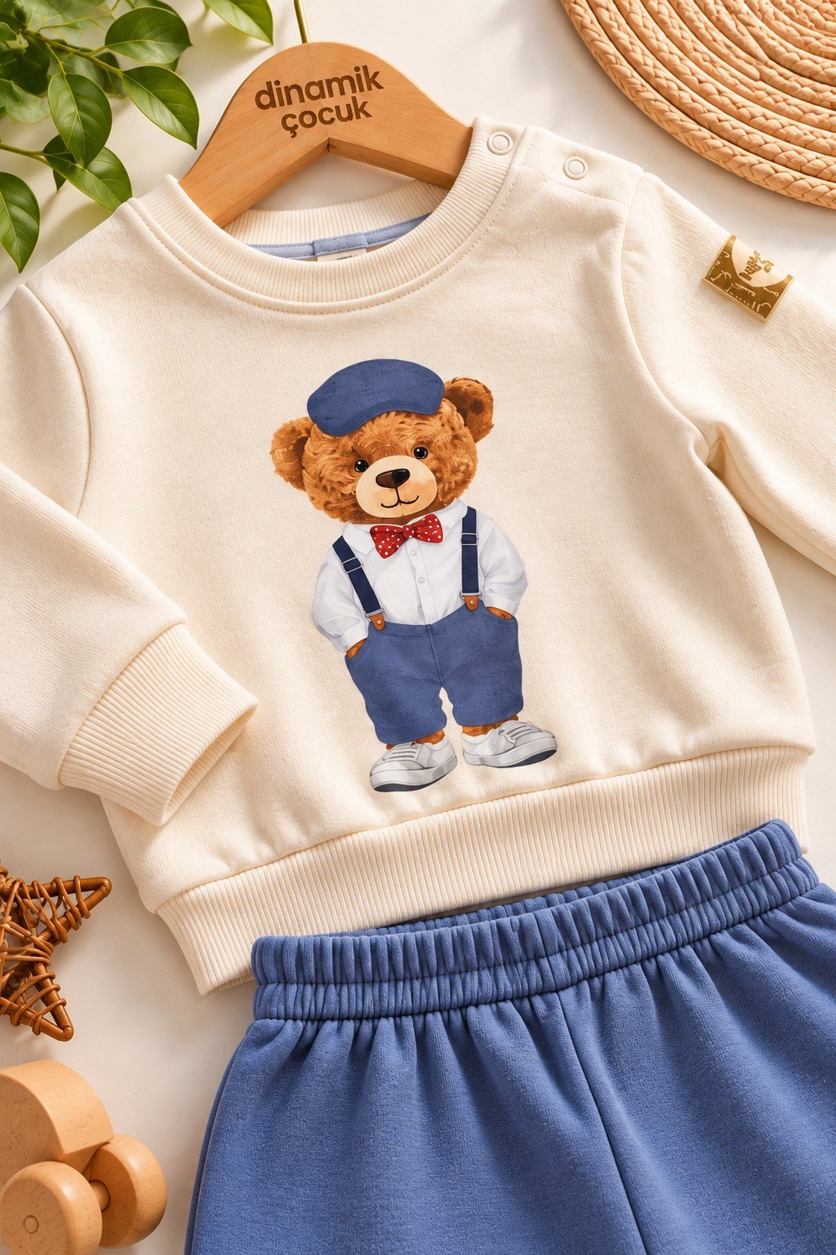 Erkek Bebek Papyonlu Tarz Ayıcık Baskılı Omuzdan Çıtçıtlı Sweatshirt Eşofman 2'li Alt Üst Takım 3-6-9-12ay