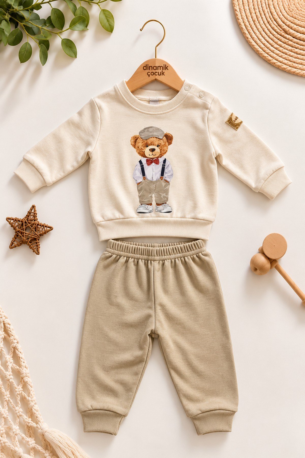 Erkek Bebek Papyonlu Tarz Ayıcık Baskılı Omuzdan Çıtçıtlı Sweatshirt Eşofman 2'li Alt Üst Takım 3-6-9-12ay