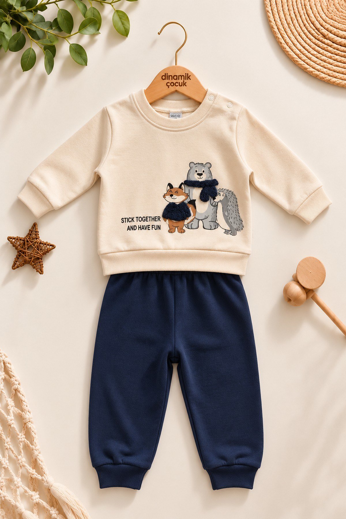 Erkek Bebek Tilki Ayı Kirpi Baskılı Peluş Detaylı Sweatshirt Eşofman 2'li Takım 3-6-9-12ay