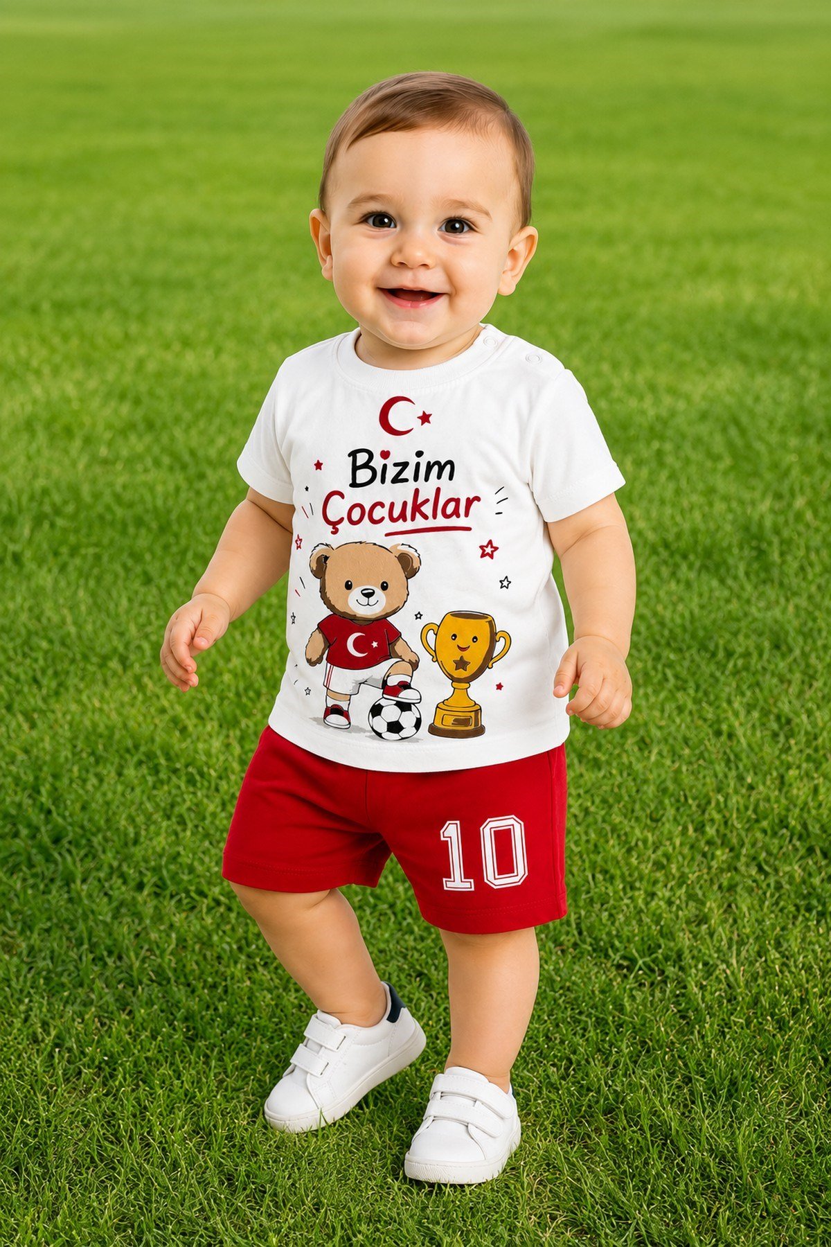 Erkek Kız Bebek Unısex Bizim Çocuklar Futbol Temalı Türkiye Ay Yıldız Kupa Ayıcık Baskılı Şortlu Yazlık 2'li Takım 3-12aylık 