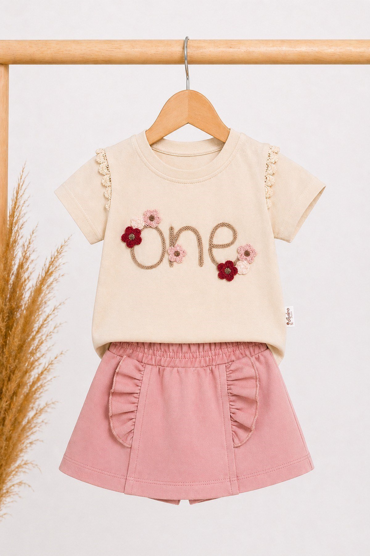 Kız Bebek 2'li Yazlık Takım One Nakışlı Dantelli Tişört ve Fırfırlı Etek Görünümlü Şort (Skort) 6-9-12-18-24 Aylık