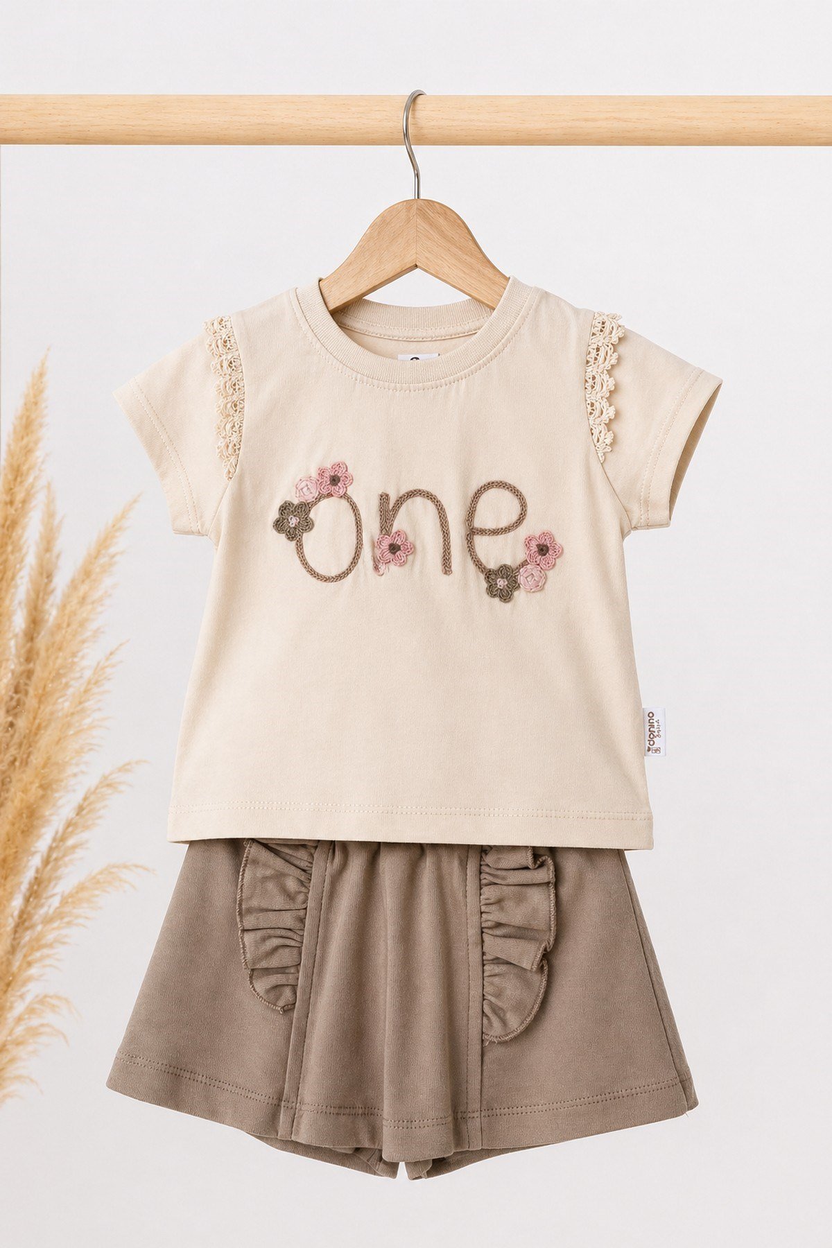 Kız Bebek 2'li Yazlık Takım One Nakışlı Dantelli Tişört ve Fırfırlı Etek Görünümlü Şort (Skort) 6-9-12-18-24 Aylık