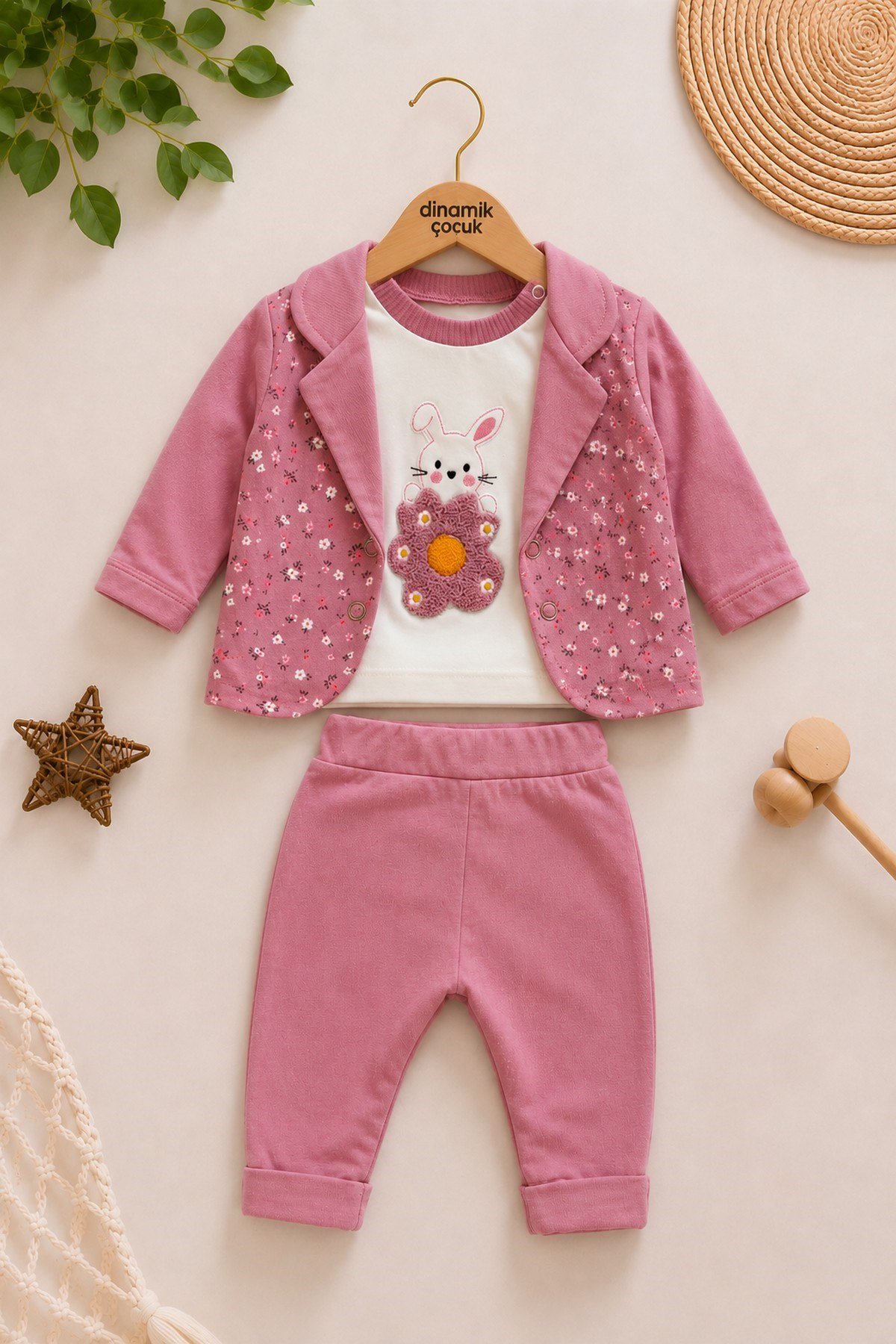 Kız Bebek 3'lü Ceketli Takım Tavşan Nakışlı Çiçek Desenli Pamuklu Mevsimlik 3lü Alt Üst Takım