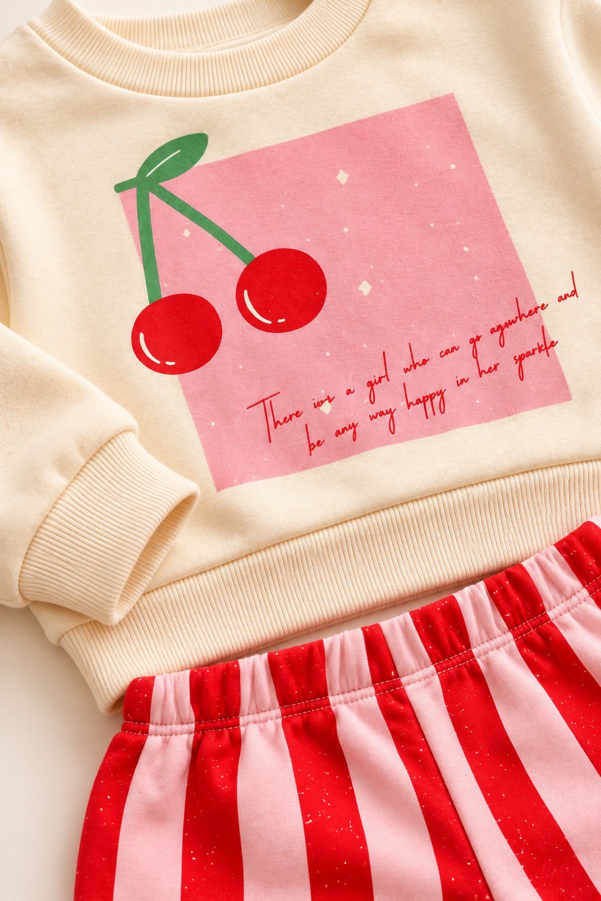 Kız Bebek Kiraz Baskılı Sweatshirt Pembe Kırmızı Çizgili Eşofmanlı 2'li Alt Üst Takım 9-24ay