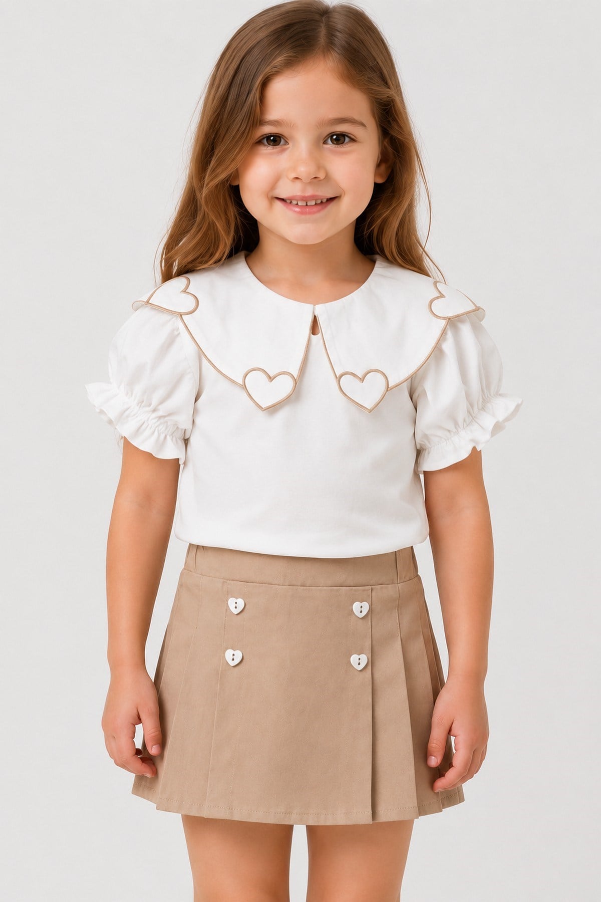Kız Çocuk Kalp Nakışlı Peter Pan Yaka Bluz Şort Etek (Skort) Takım 2-5 Yaş