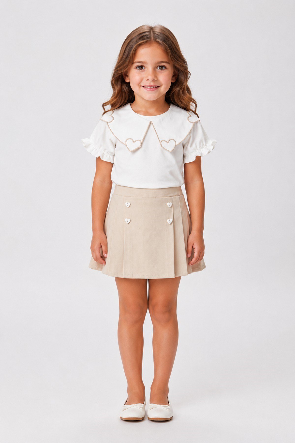 Kız Çocuk Kalp Nakışlı Peter Pan Yaka Bluz Şort Etek (Skort) Takım 2-5 Yaş