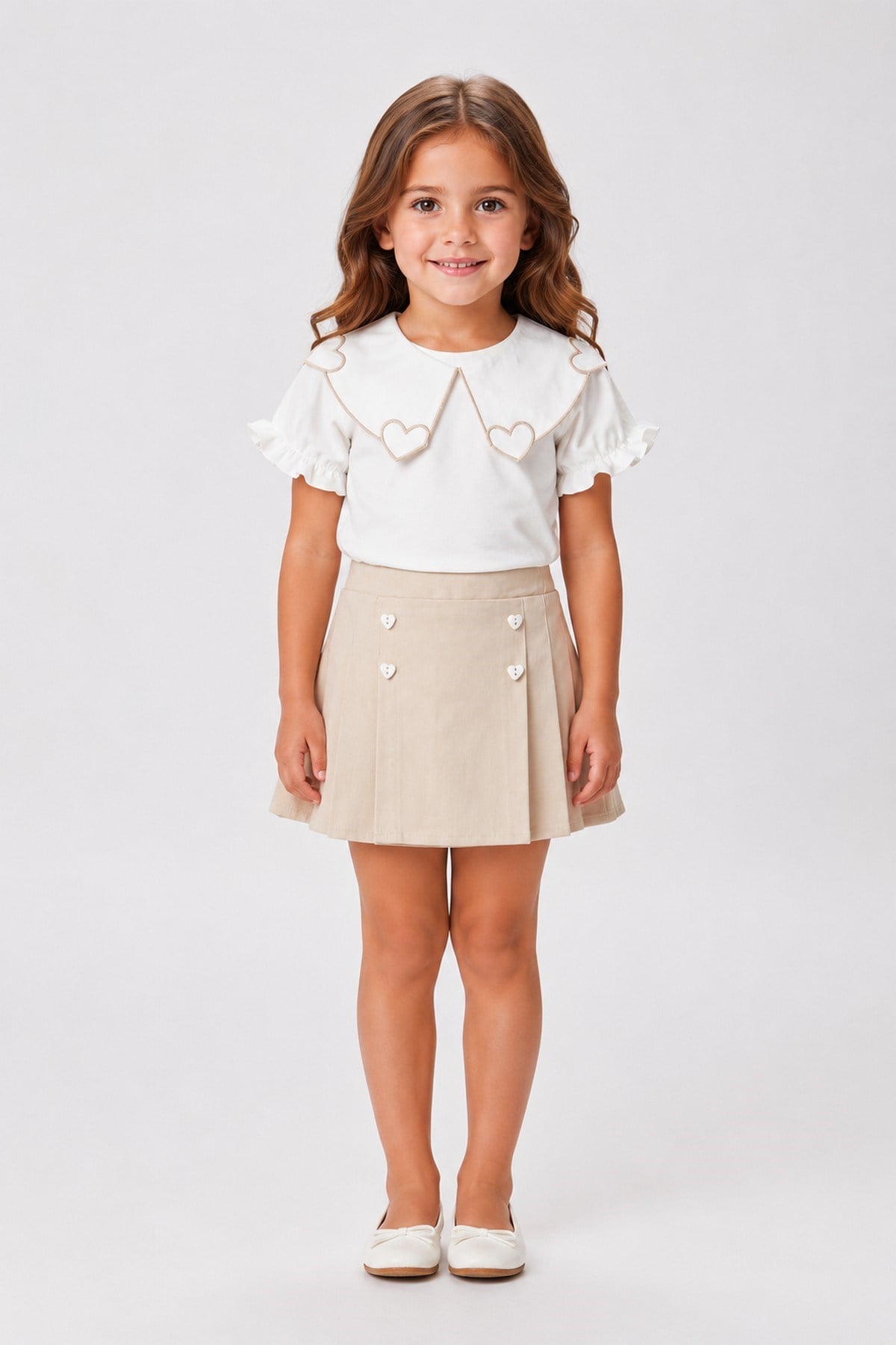 Kız Çocuk Kalp Nakışlı Peter Pan Yaka Bluz Şort Etek (Skort) Takım 2-5 Yaş