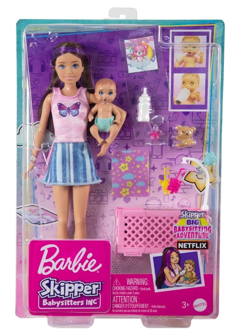 Barbie ve aksesuarları, Skipper bebek, uykulu bebek figürü ve beşikli oyun seti, mobilya ve temalı aksesuarlar, Bebek Bakıcısı, HJY33