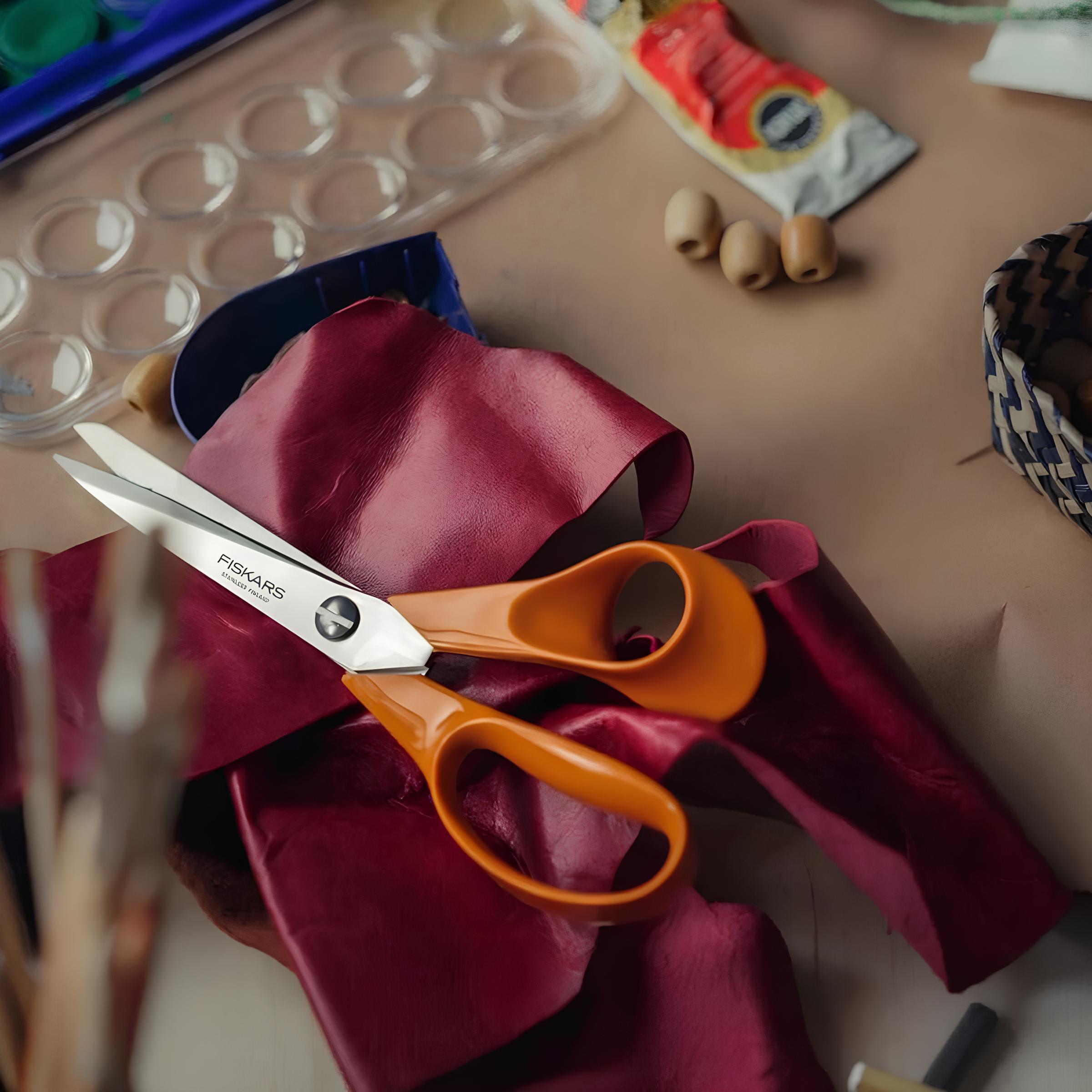 Fiskars Kumaş Deri ve Karton Makası 8 No 20,32 cm (D215)(9853) | Fiskars Kumaş ve Deri Makası