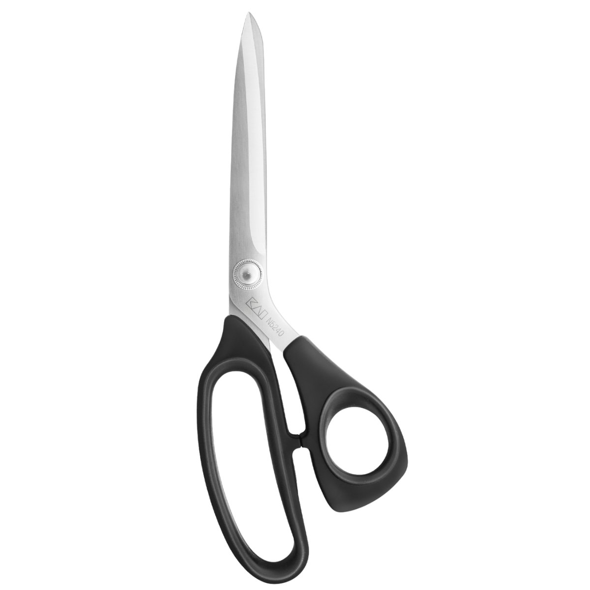 KaiKAI N5240 KE – Japon Paslanmaz Çelik Plastik Saplı Terzi Makası 9,5″ (24 cm)KAI N5240 KEKAI N5230 KE Terzi Makası – Eğri Saplı Japon Paslanmaz Çelik 23 cm (9″)