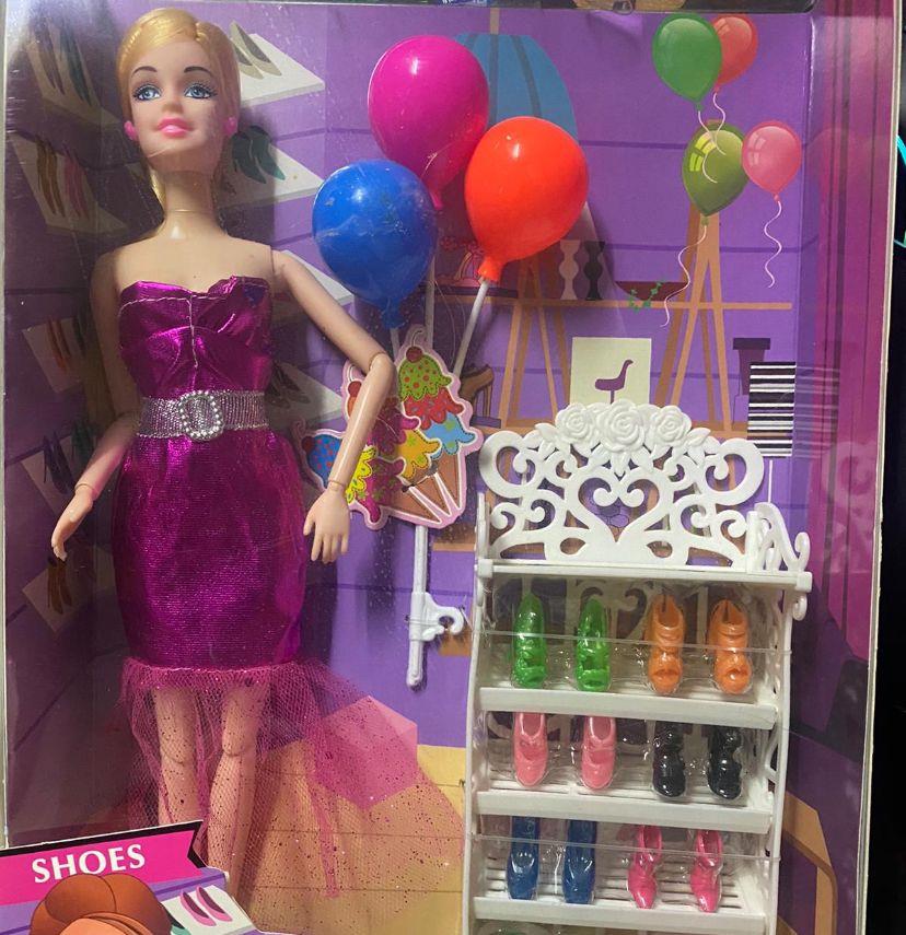 BARBİE BEBEK