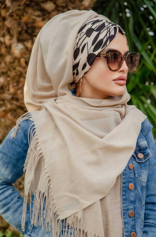 Bej Siyah Desenli Büzgülü Hazır Şal