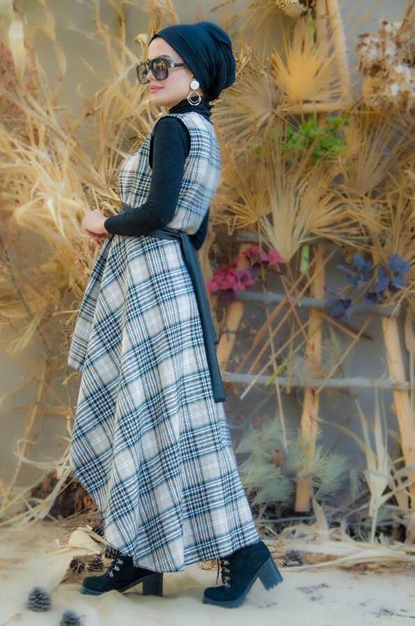 Bej Siyah Ekoseli Yelek