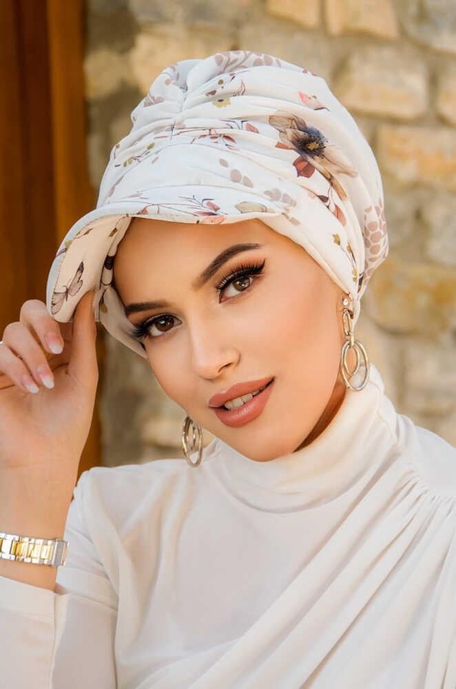 Beyaz Çiçek Desen Tesettür Şapka Bone