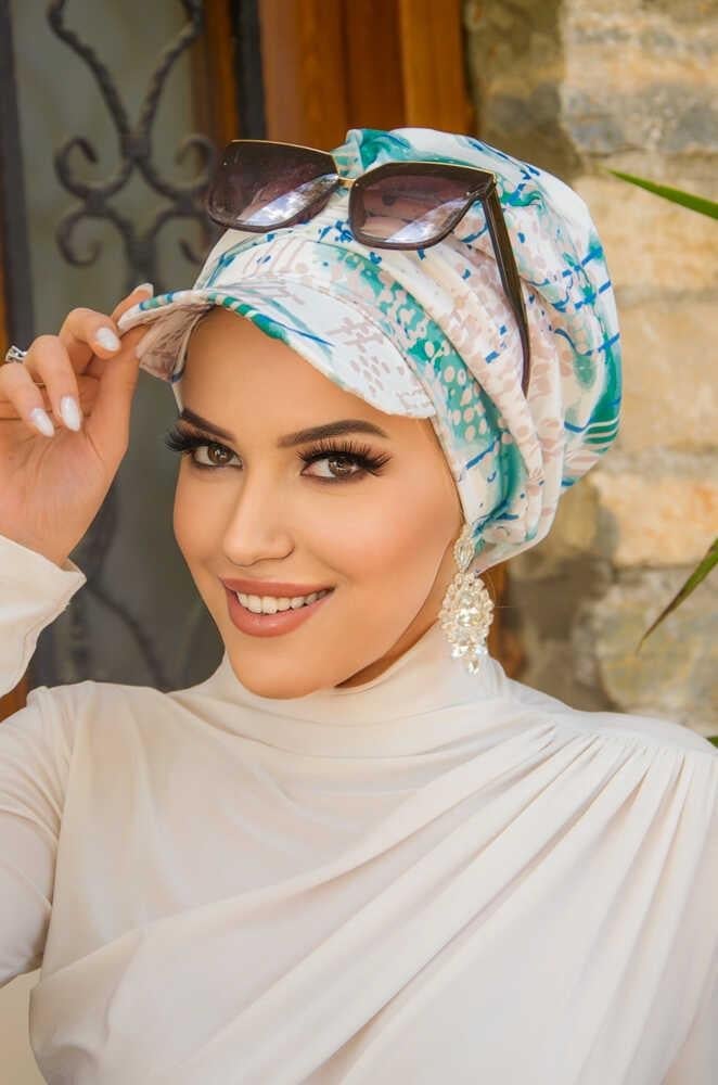 Beyaz Fresh Desen Bantlı Şapka Bone