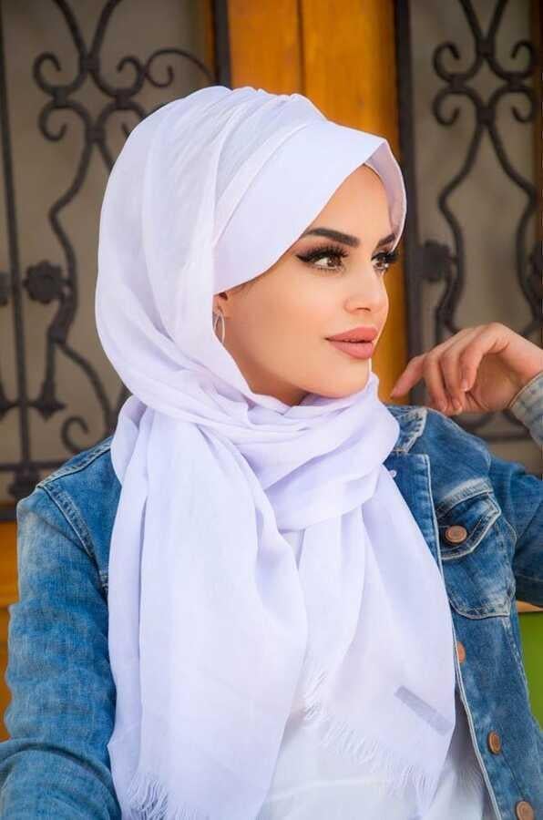 Beyaz Şapkalı Şal