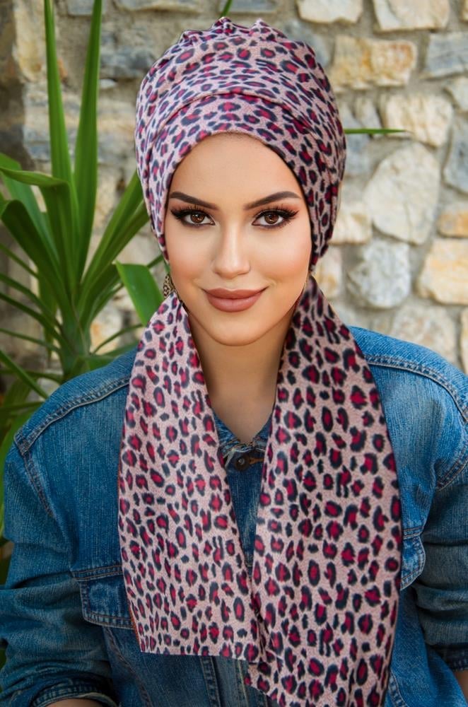 Bordo Lepar Desenli Atkılı Bone