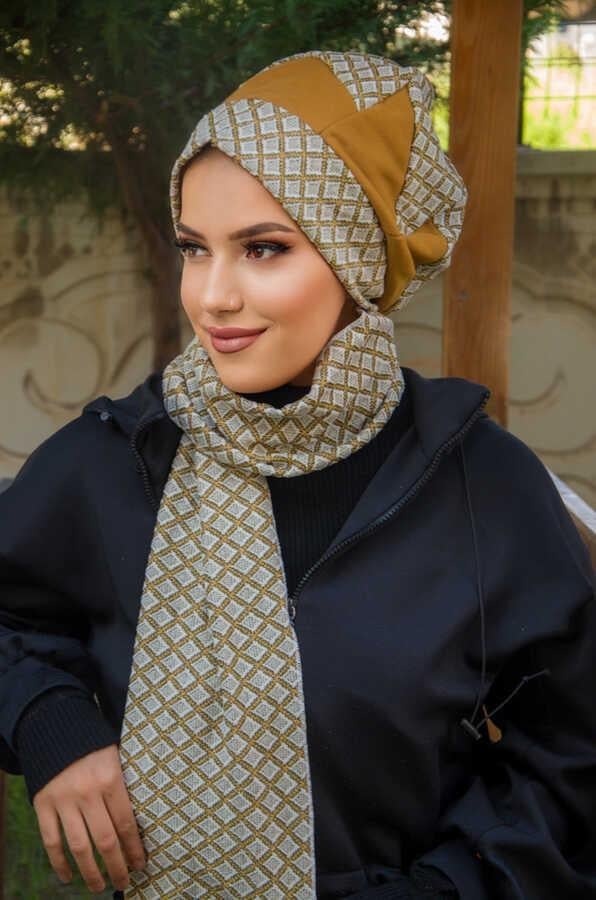 Desenli Hardal Garnili Tesettür Bere