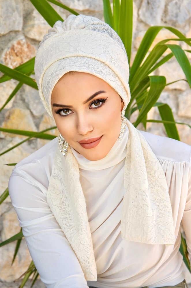 Ekru Astarlı Dantel Atkılı Bone